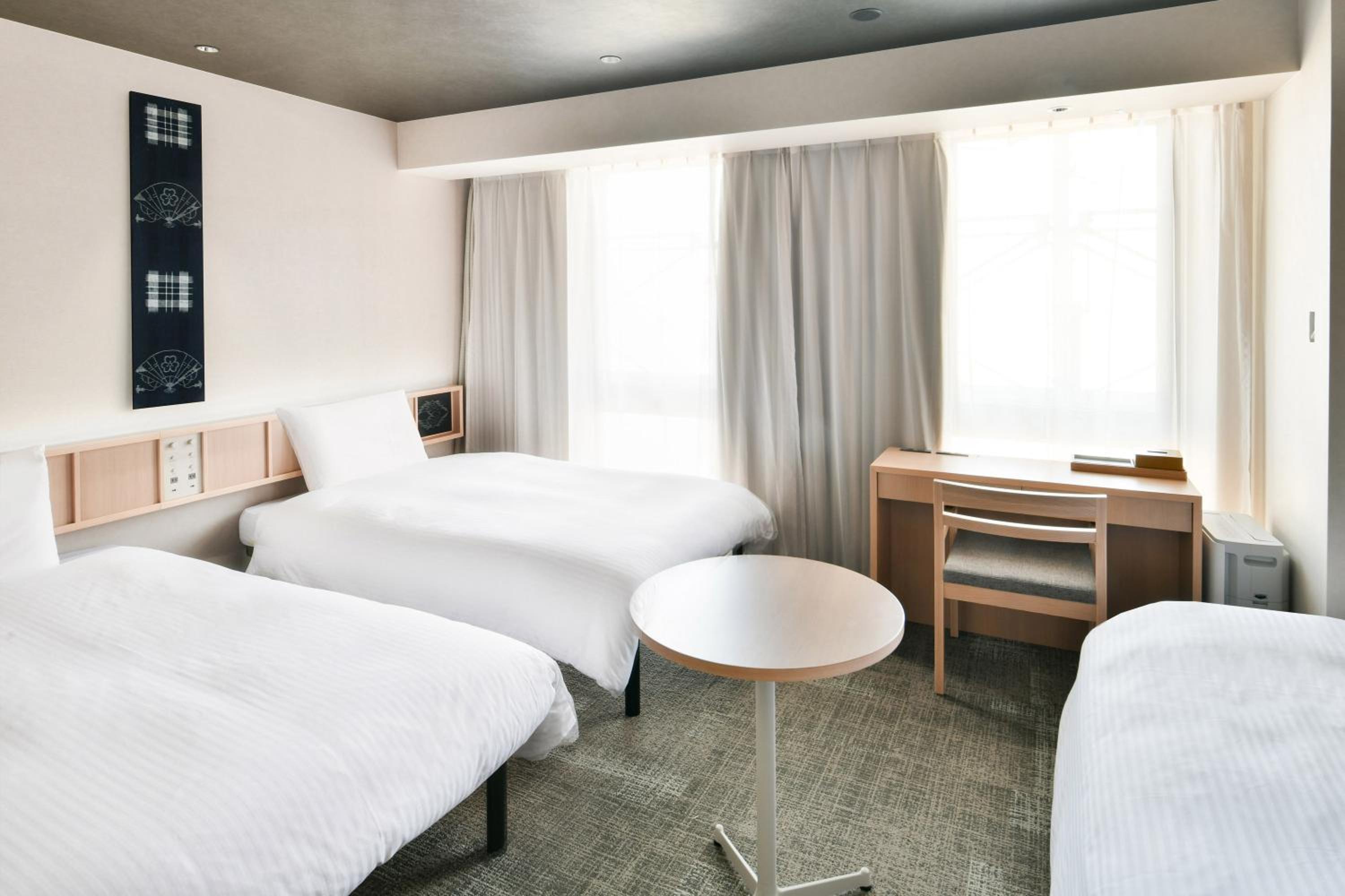 Economy Triple Room - Photo 1