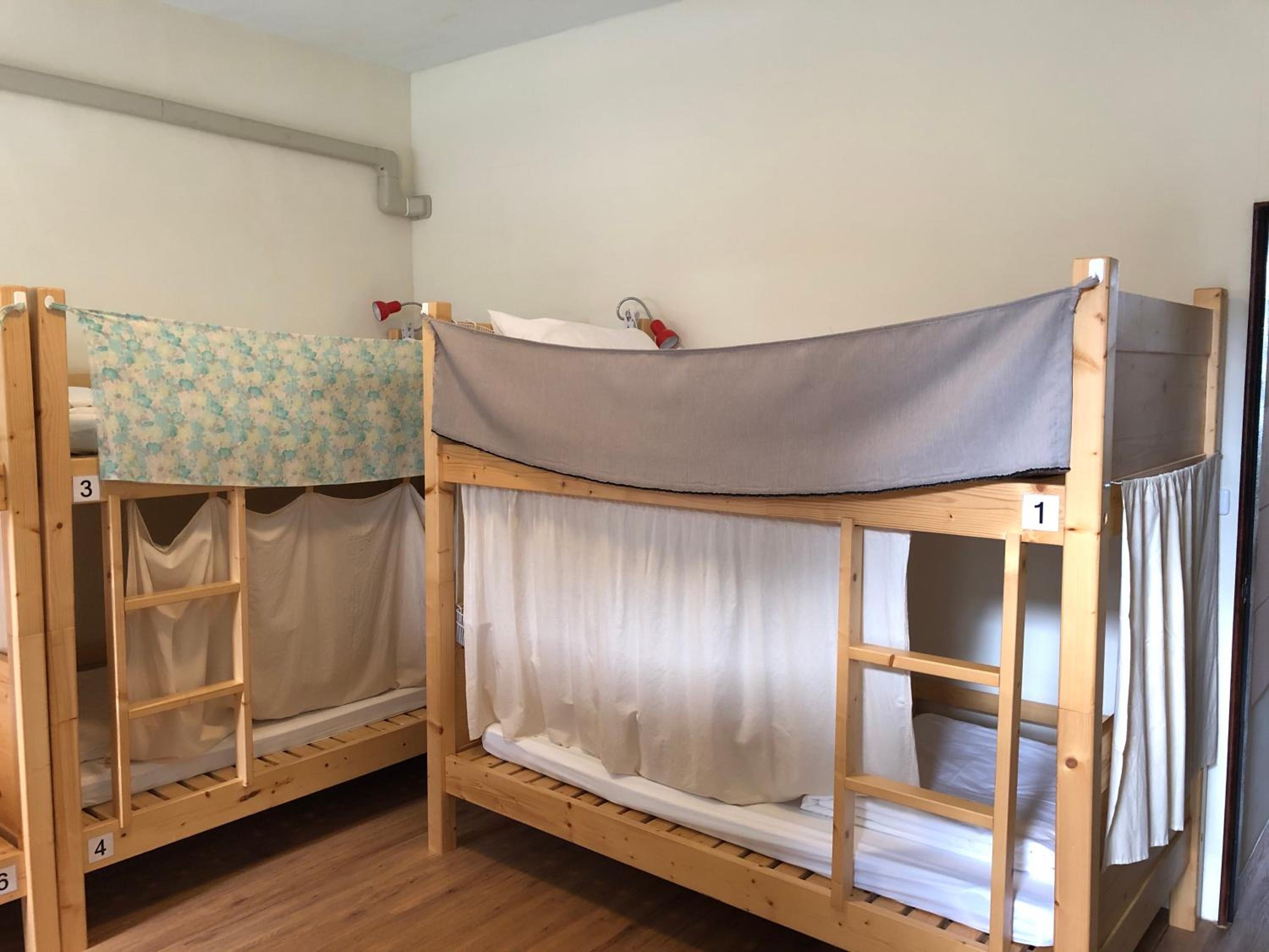 Bed in 8-Bed Mixed Dormitory Room photo 3