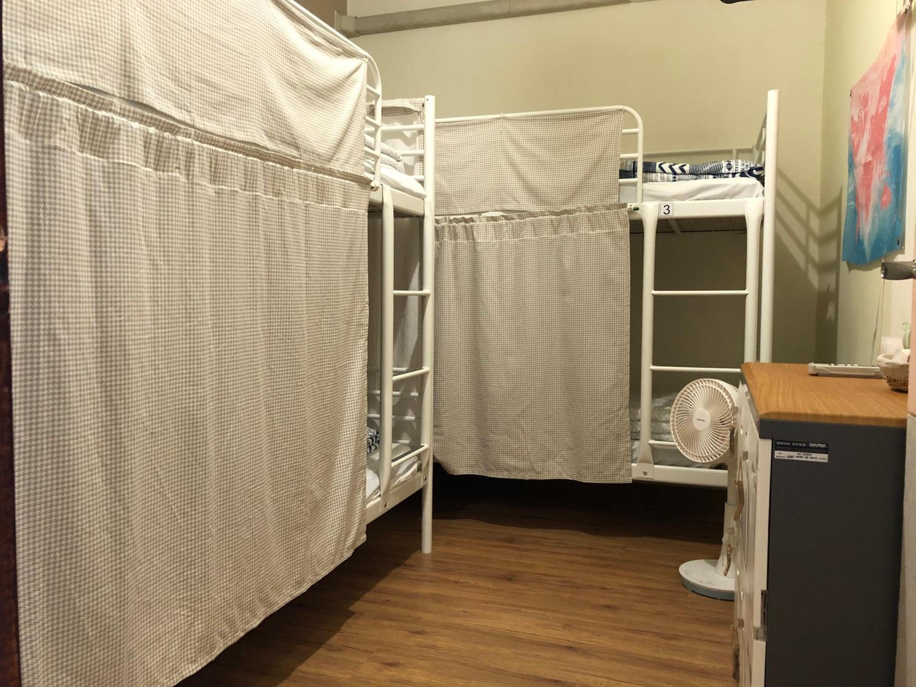 Bed in 4-Bed Female Dormitory Room photo 3