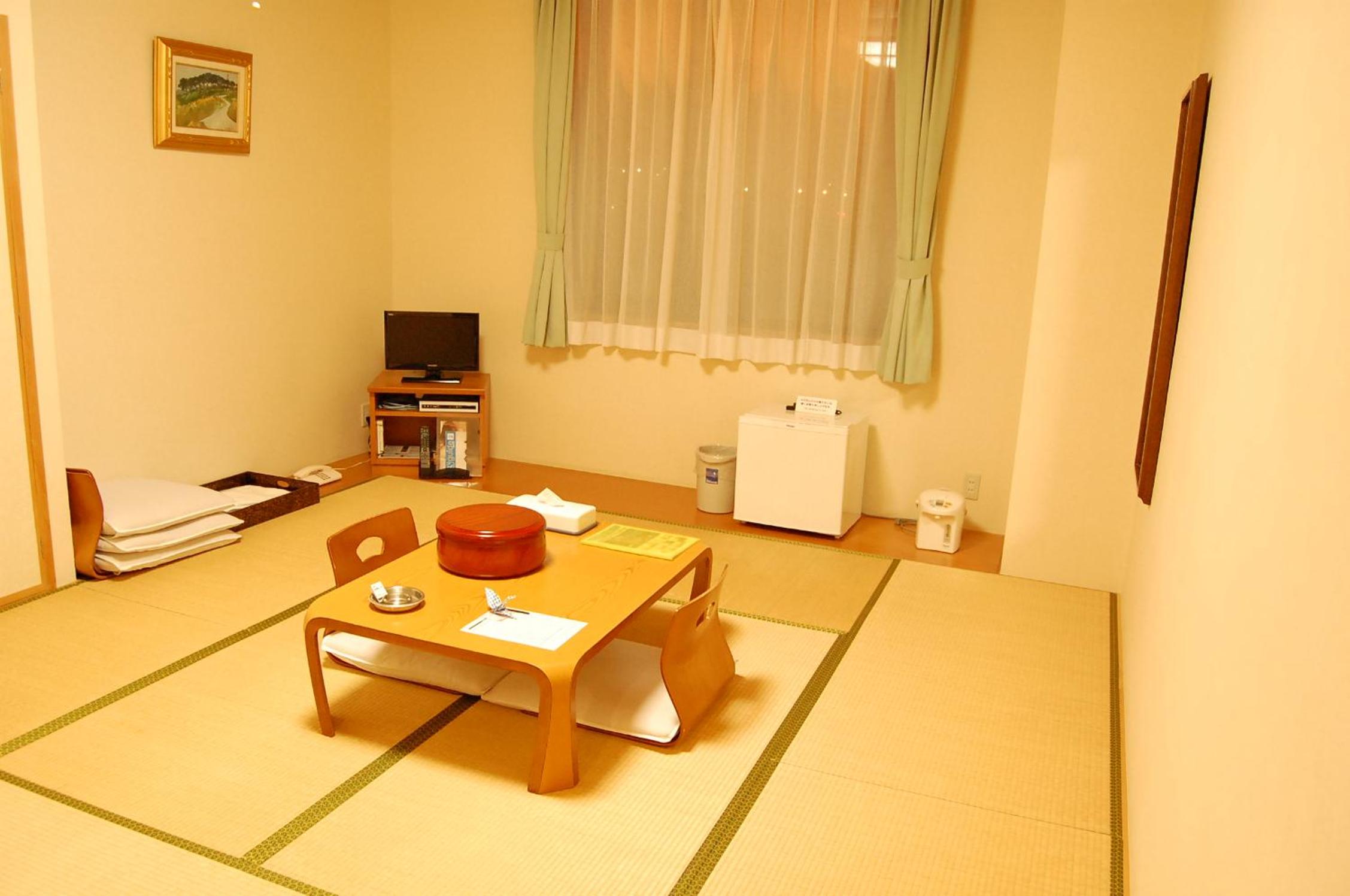 Japanese-Style Room with Shared Bathroom - Non-Smoking - Photo 1