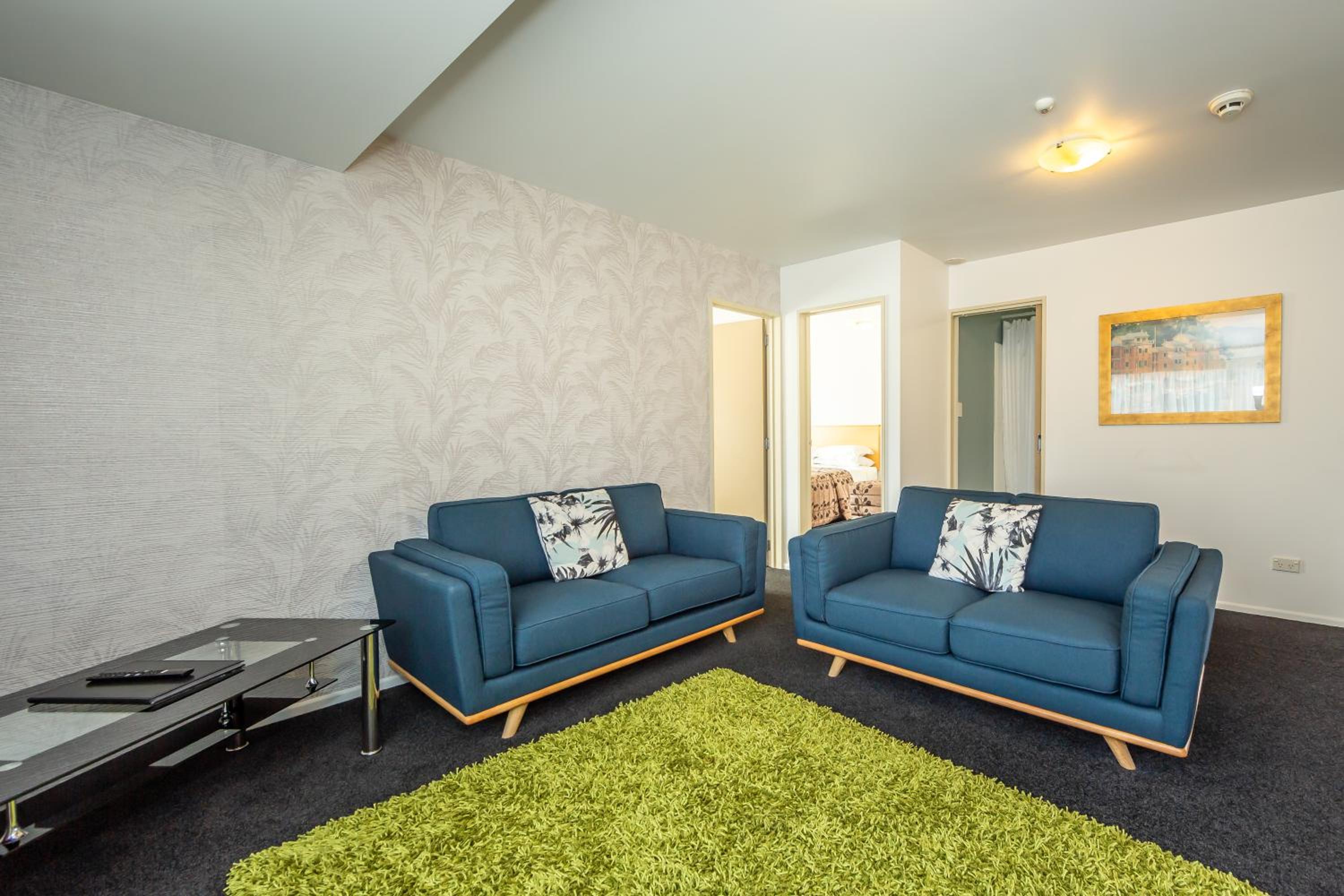 Two-Bedroom Spa Apartment - Photo 10