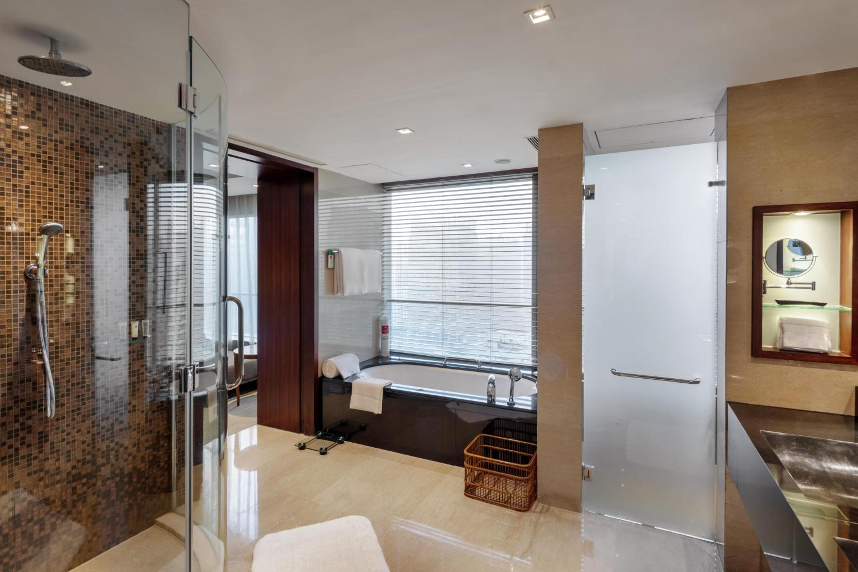 M Suite Room