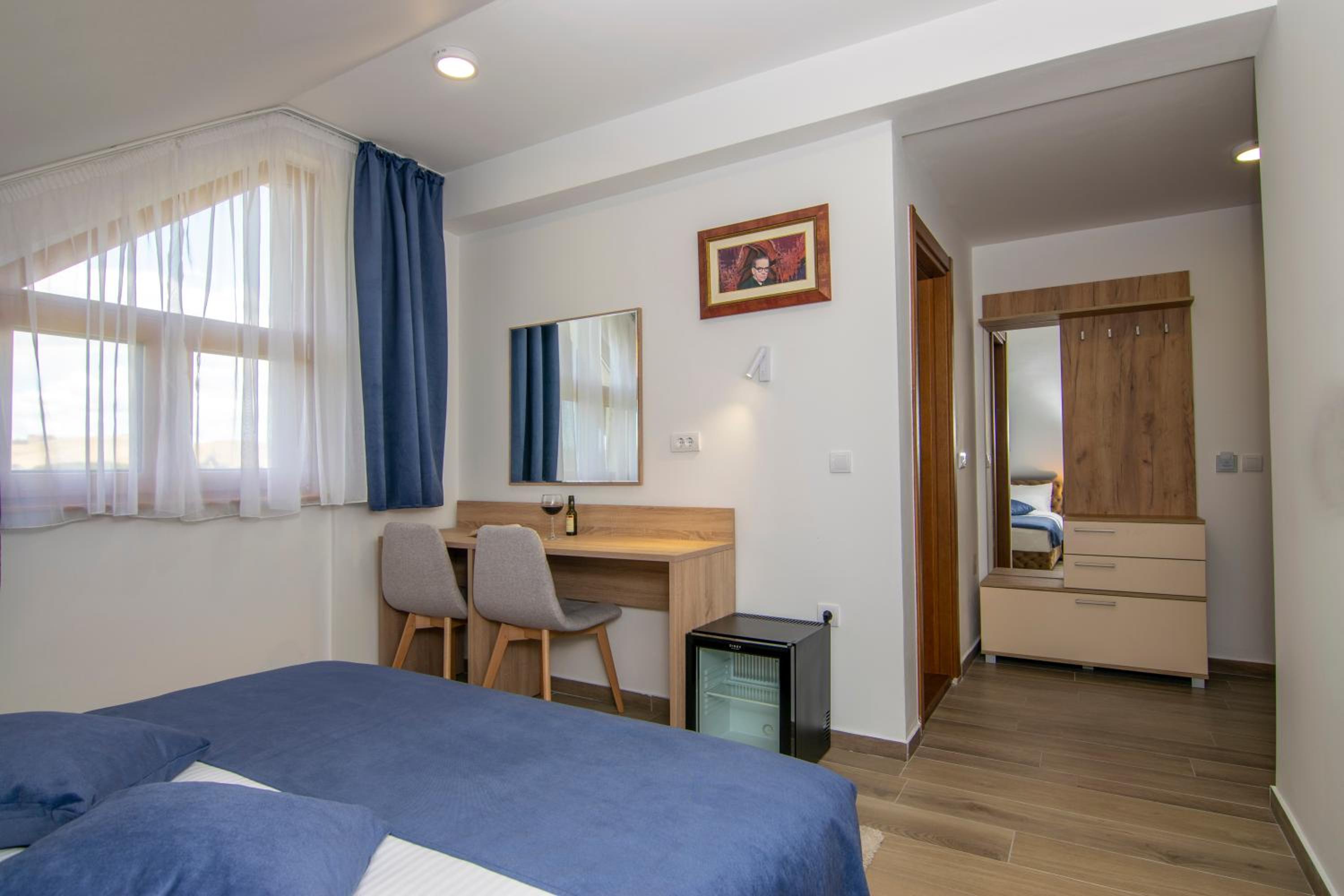 Economy Double Room - Photo 3