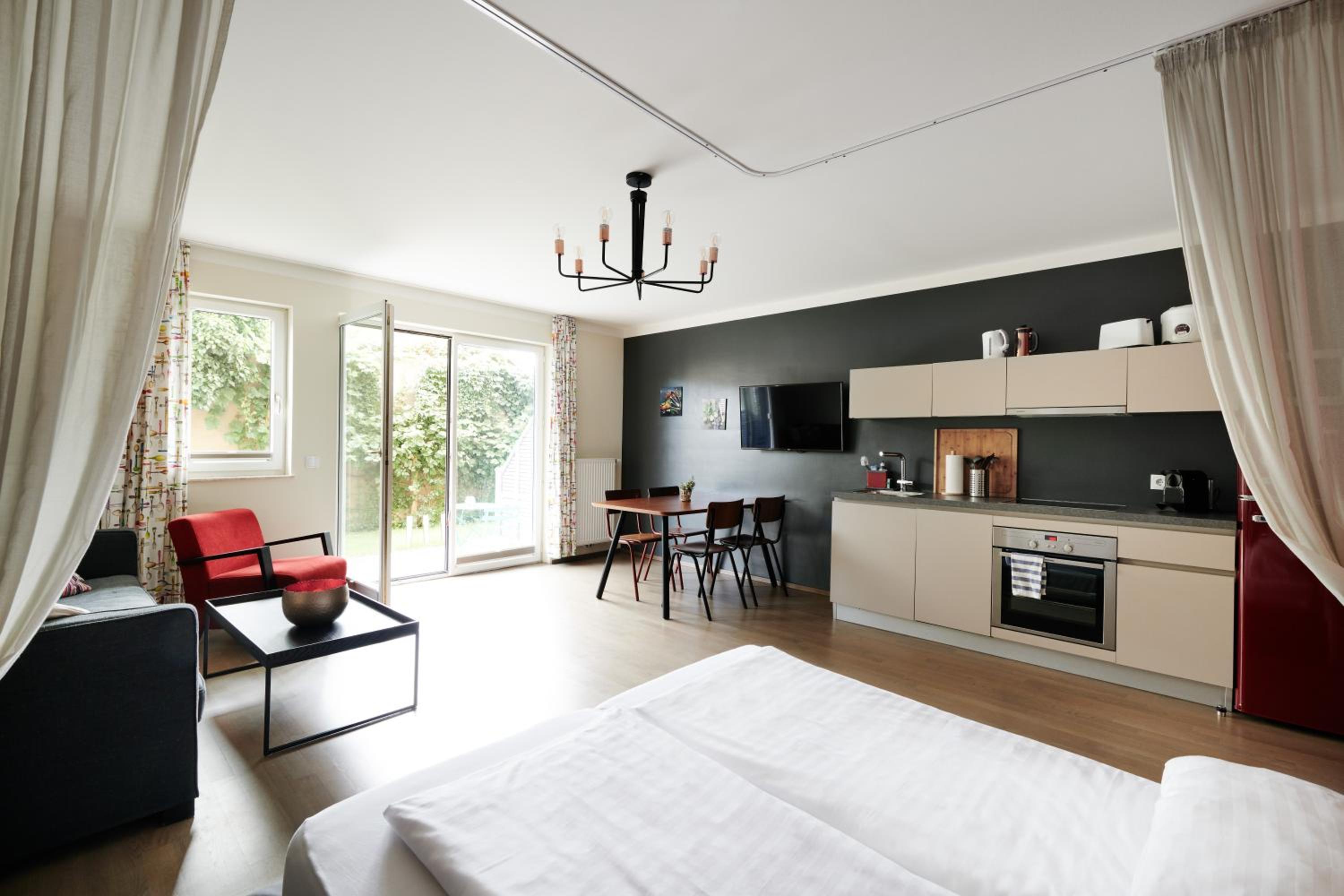 Studio Apartment photo 1