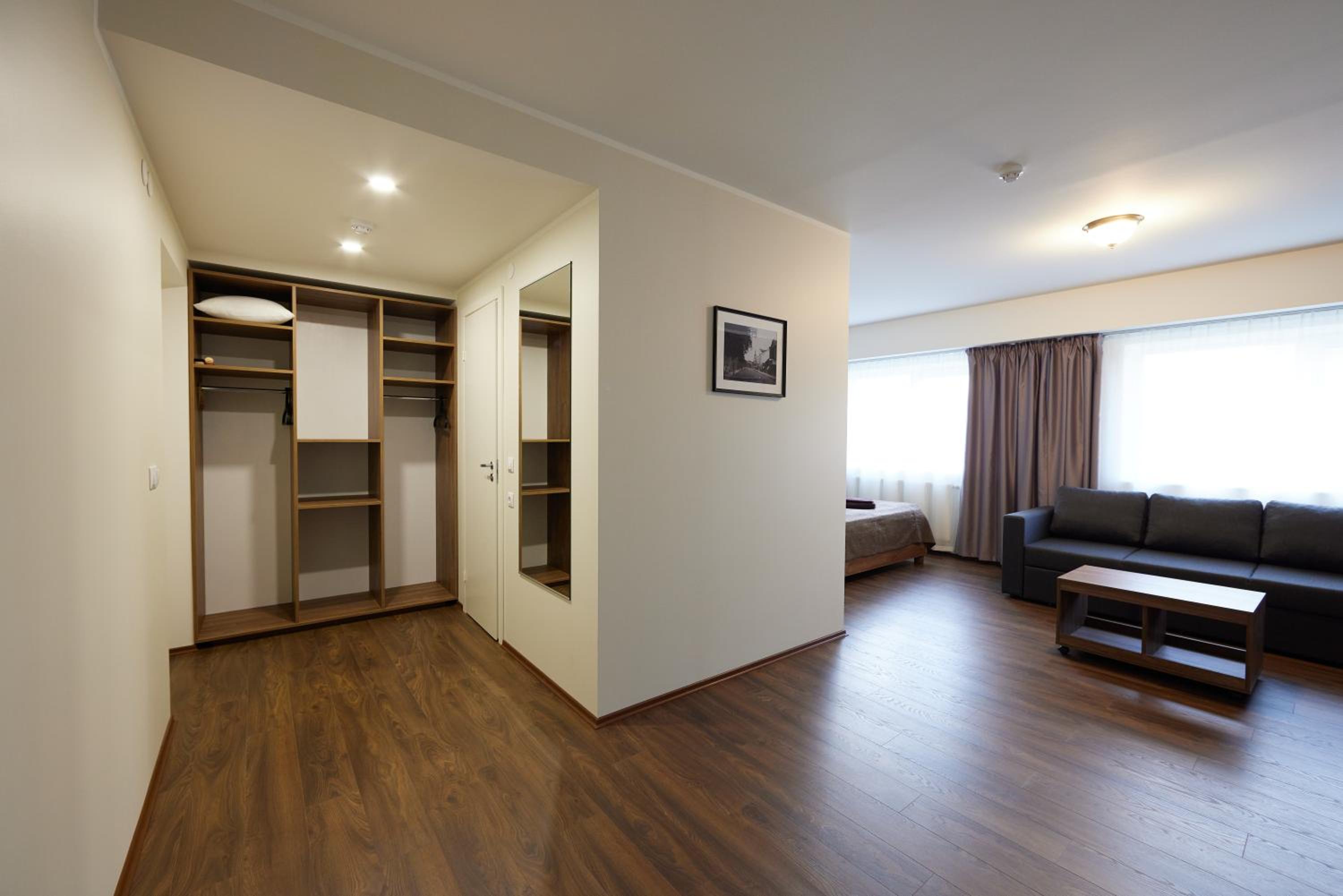 Family Room - Photo 3