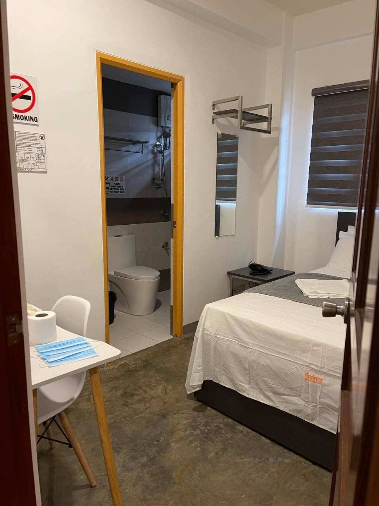 Standard Double or Twin Room - Photo 4