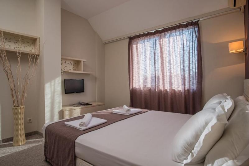 Two-Bedroom Apartment - Photo 1