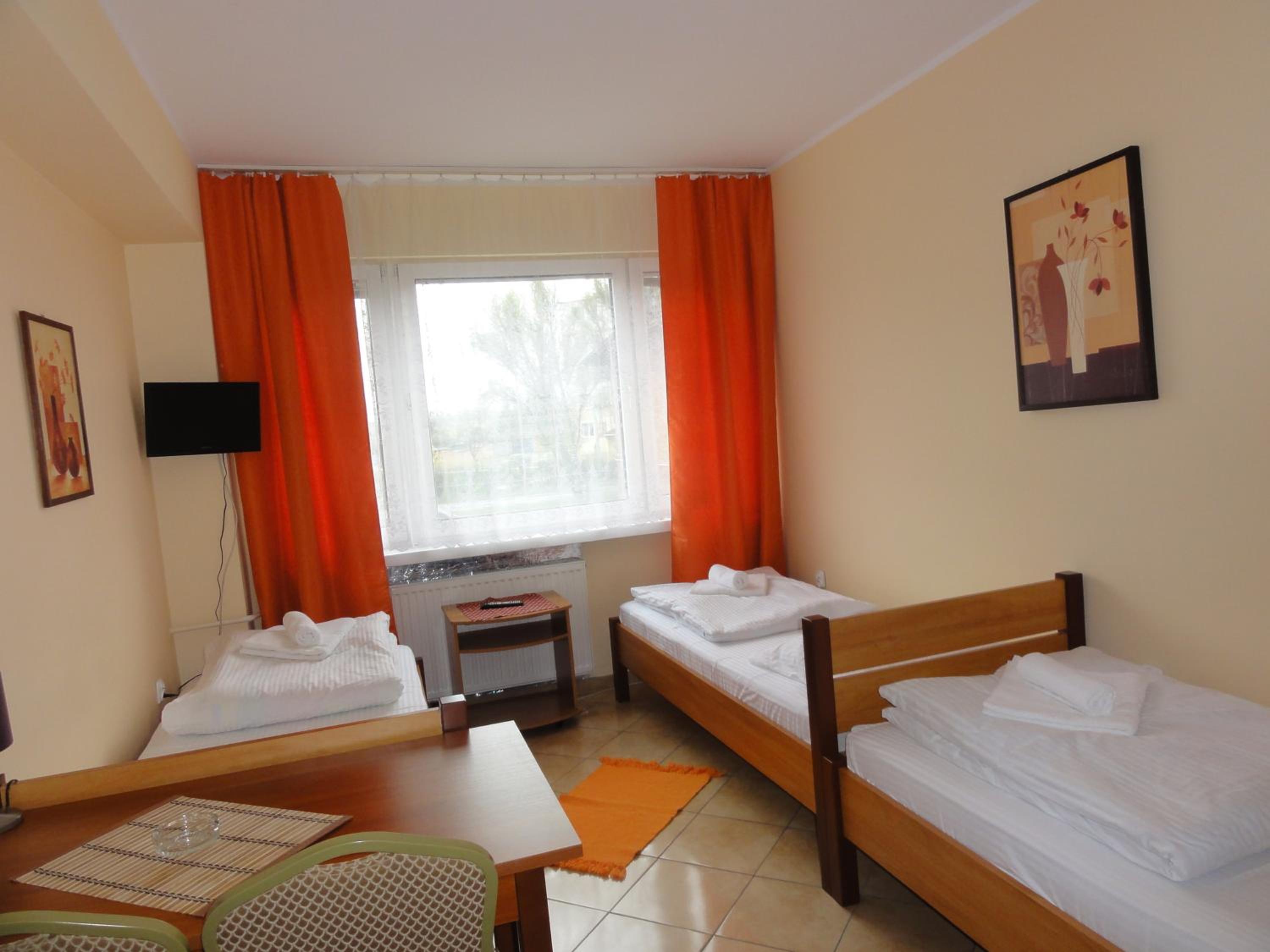 Triple Room - Photo 6