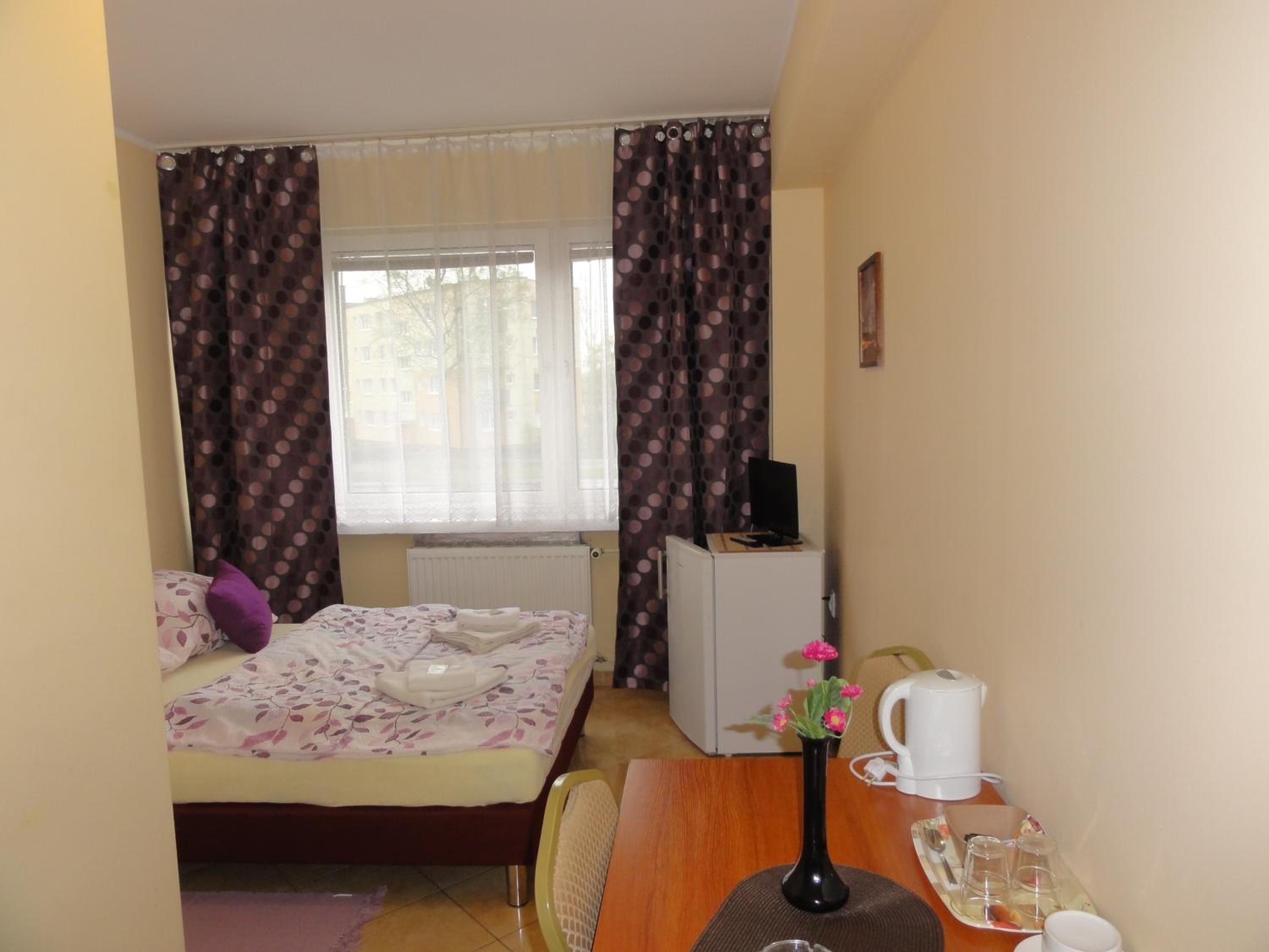 Single Room photo 3