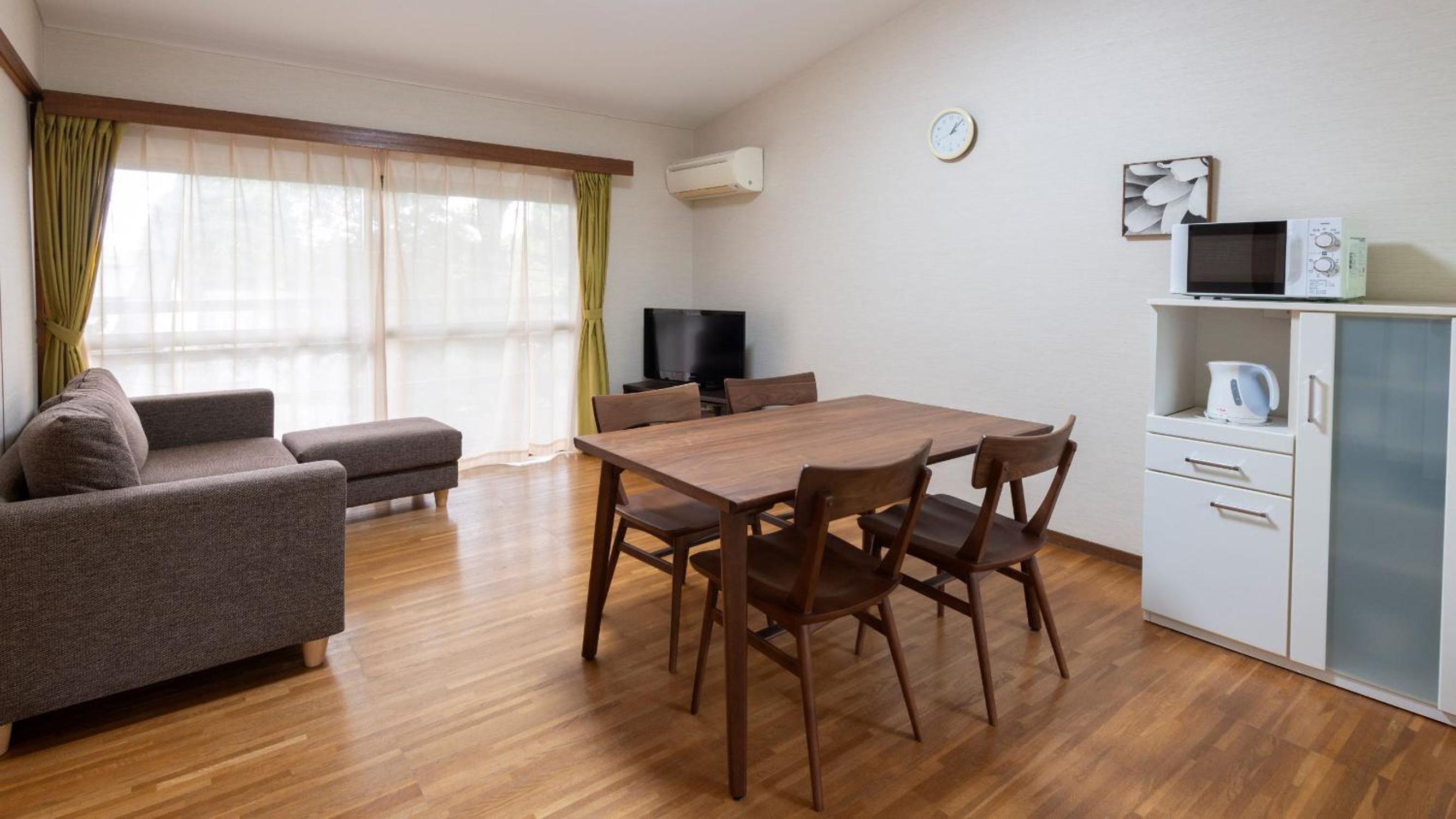 Japanese-Style Cottage photo 2