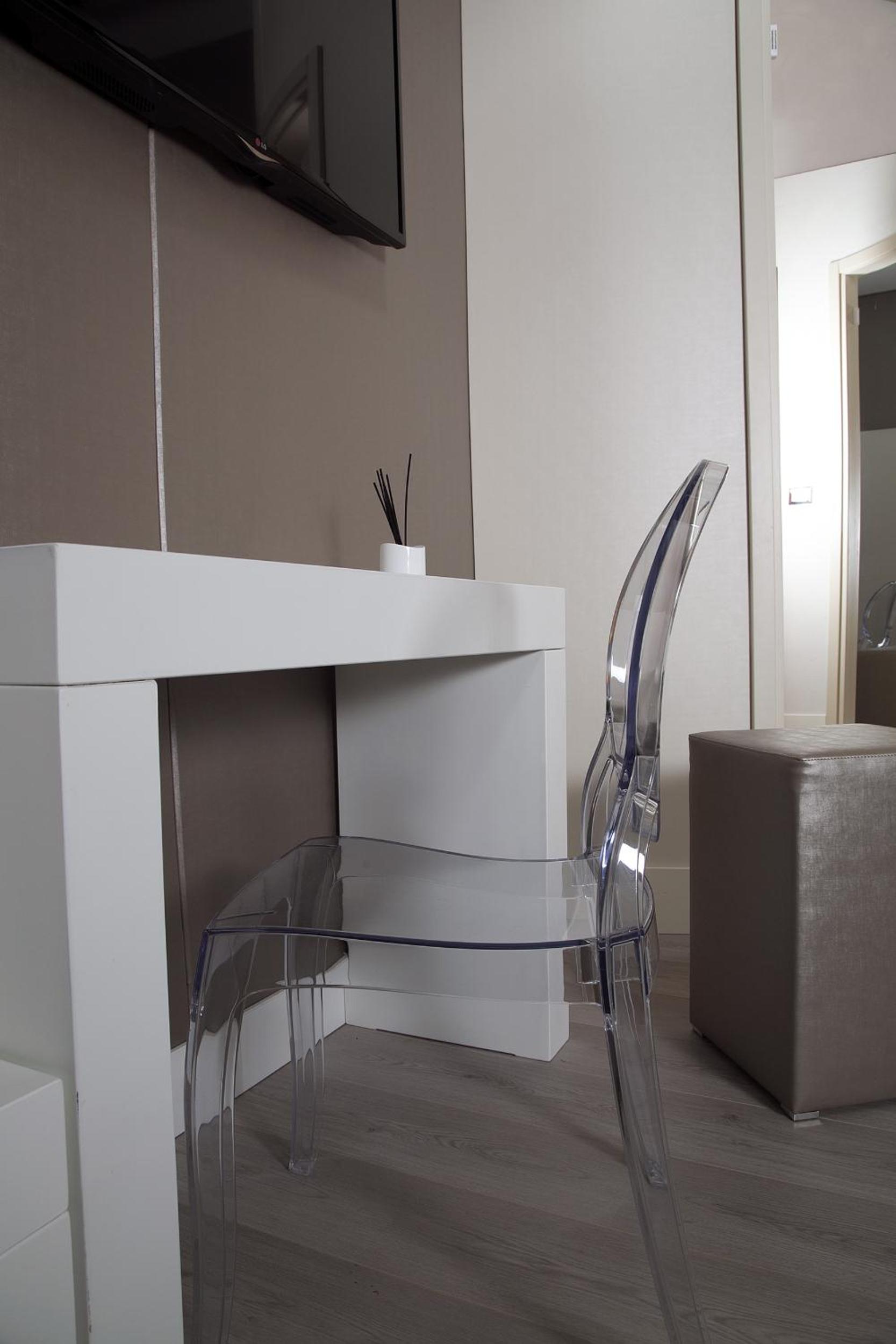 Single Room photo 2