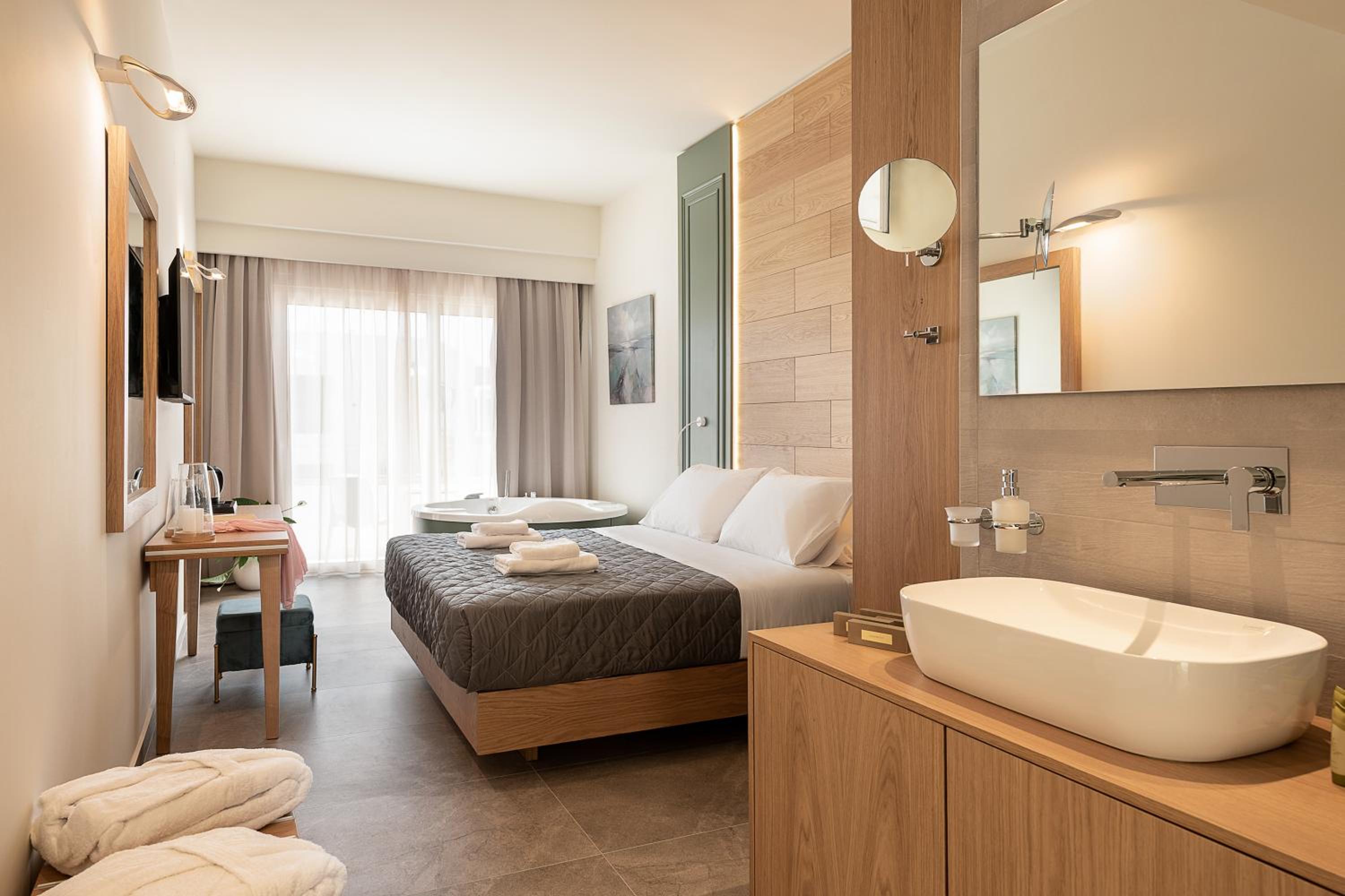 Deluxe Double Room - Photo 6