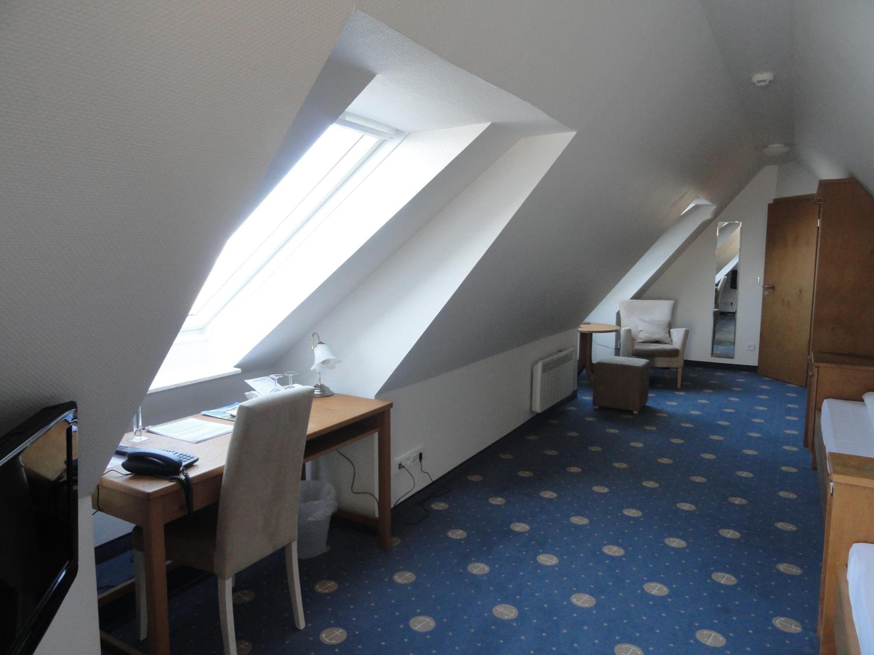 Twin Room with Sea View photo 2