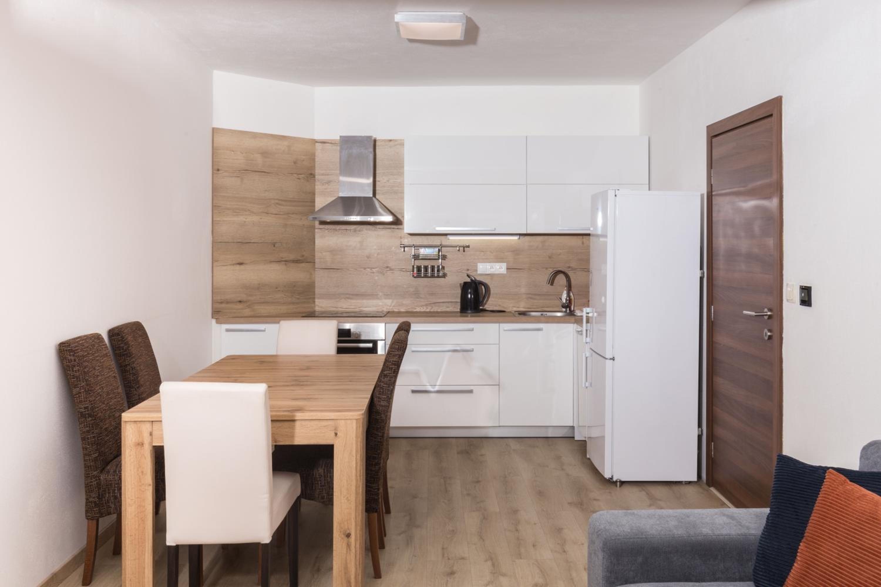 Apartment - Photo 14