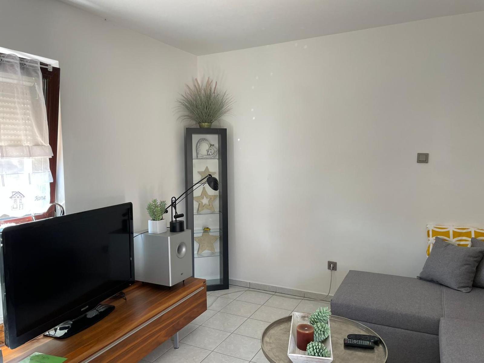 One-Bedroom Apartment - Photo 9