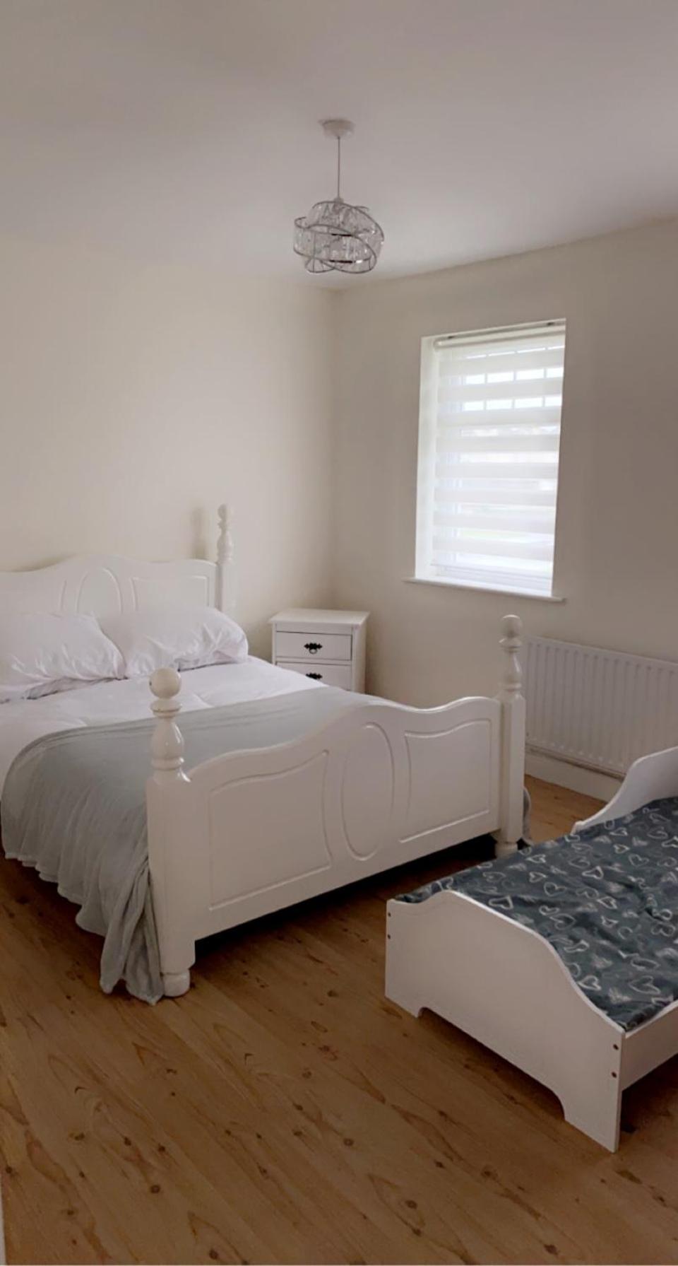 Three-Bedroom House photo 2