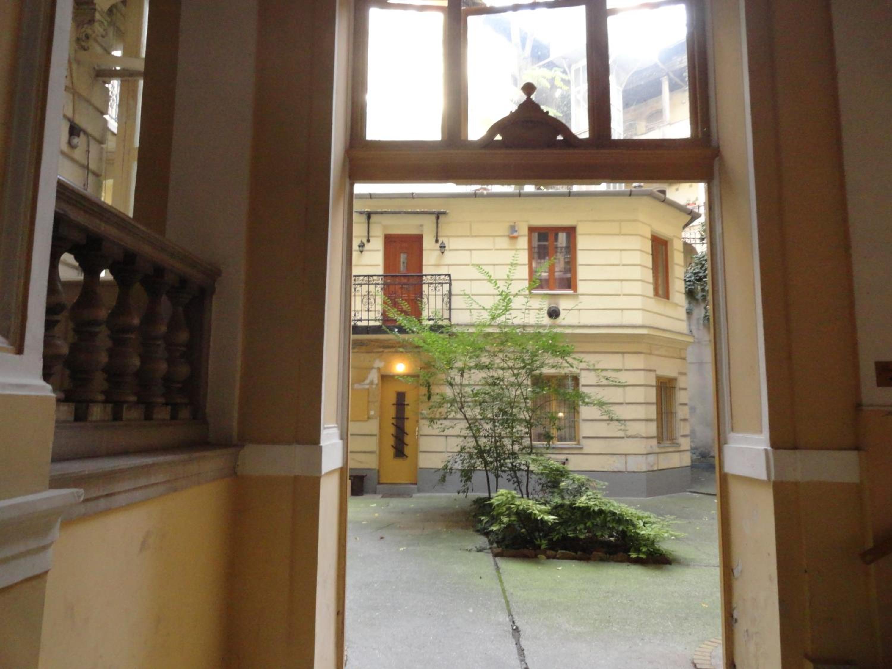 Two-Bedroom Apartment - Photo 167