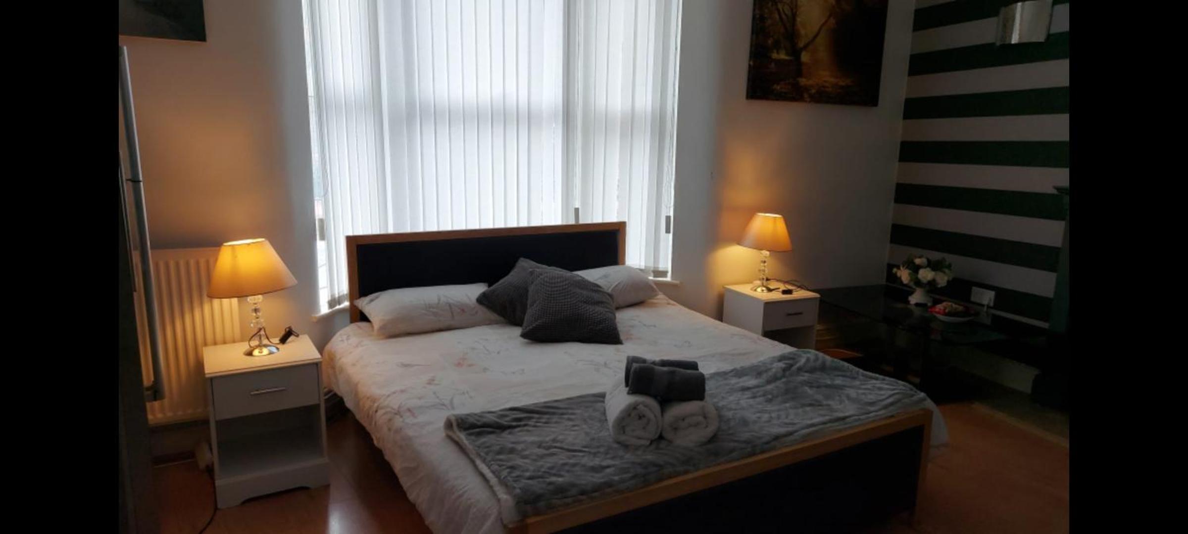 Deluxe Queen Room - Photo 4