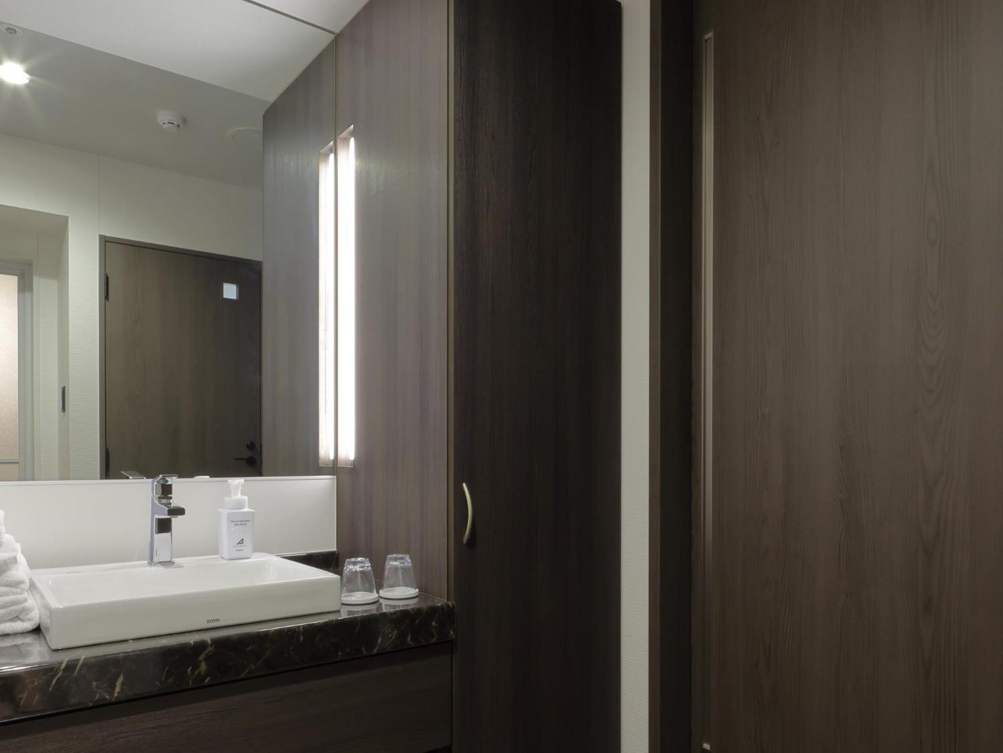 Twin Room - Photo 4