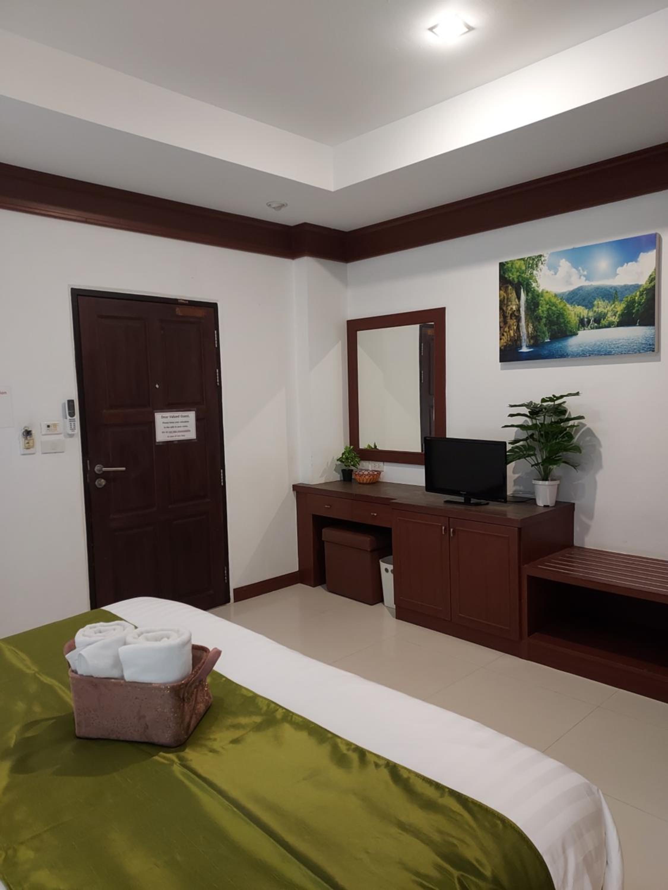 Standard Double Room - Photo 5