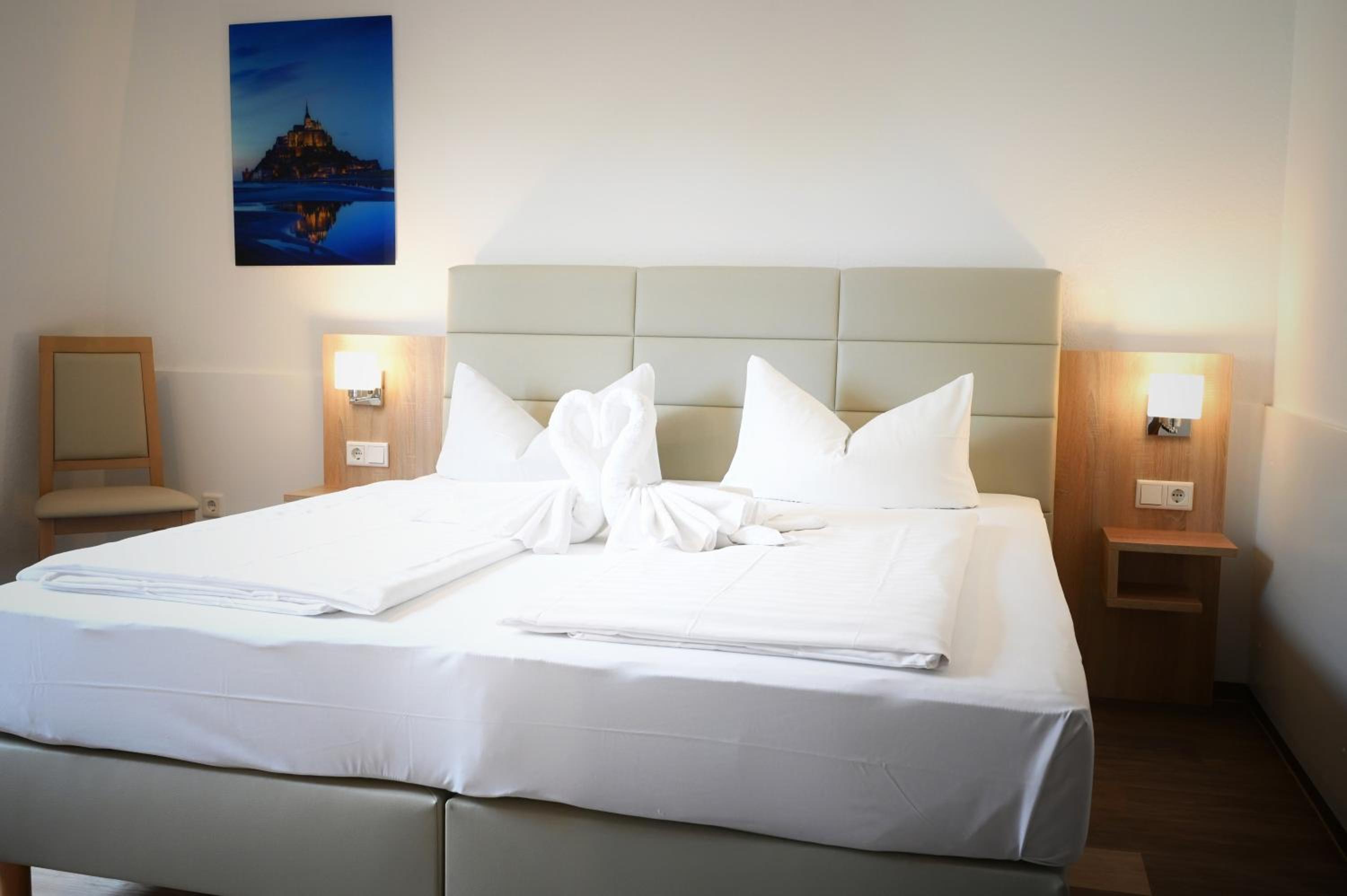 Double Room - Photo 5