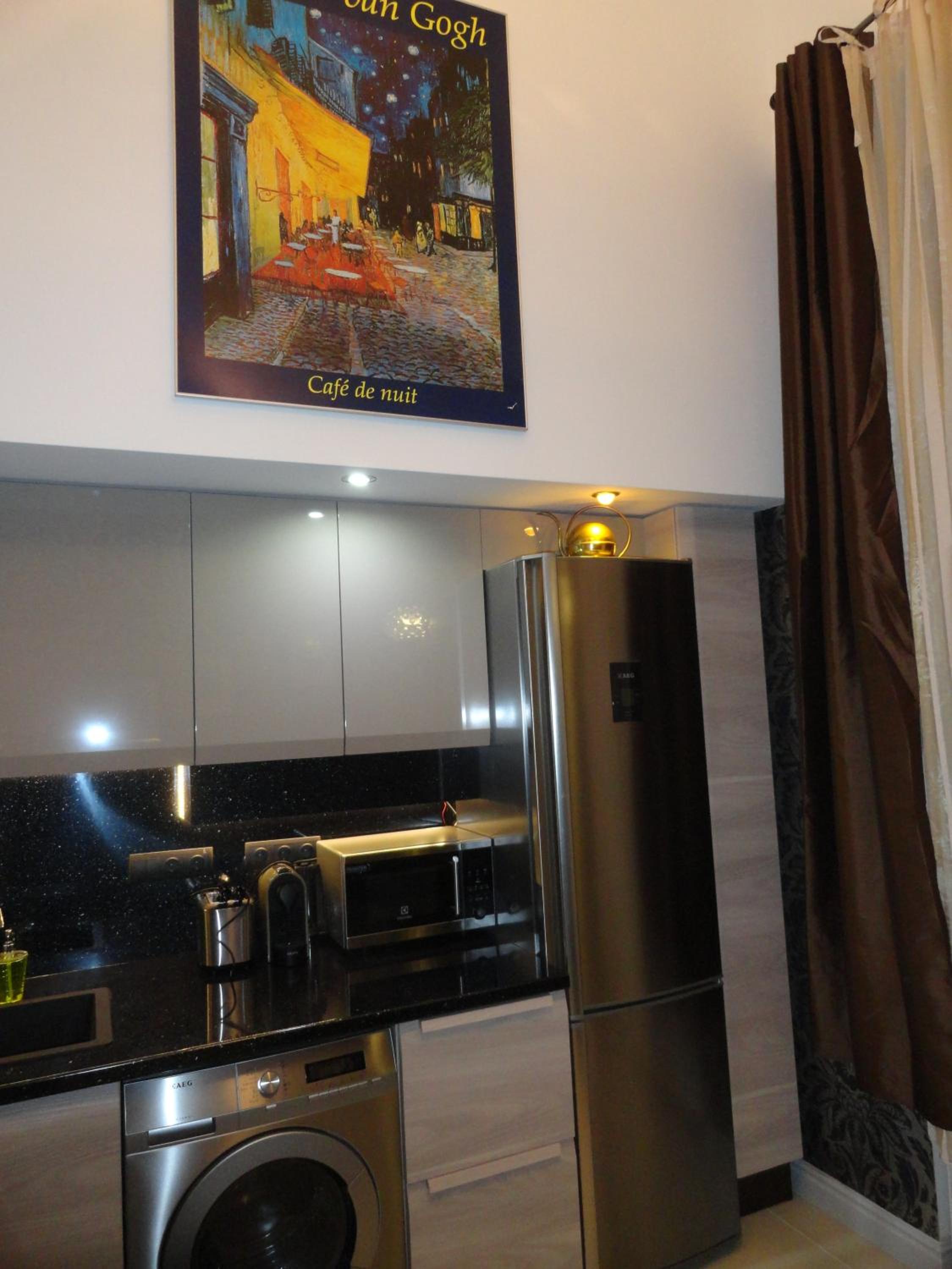 Two-Bedroom Apartment - Photo 117
