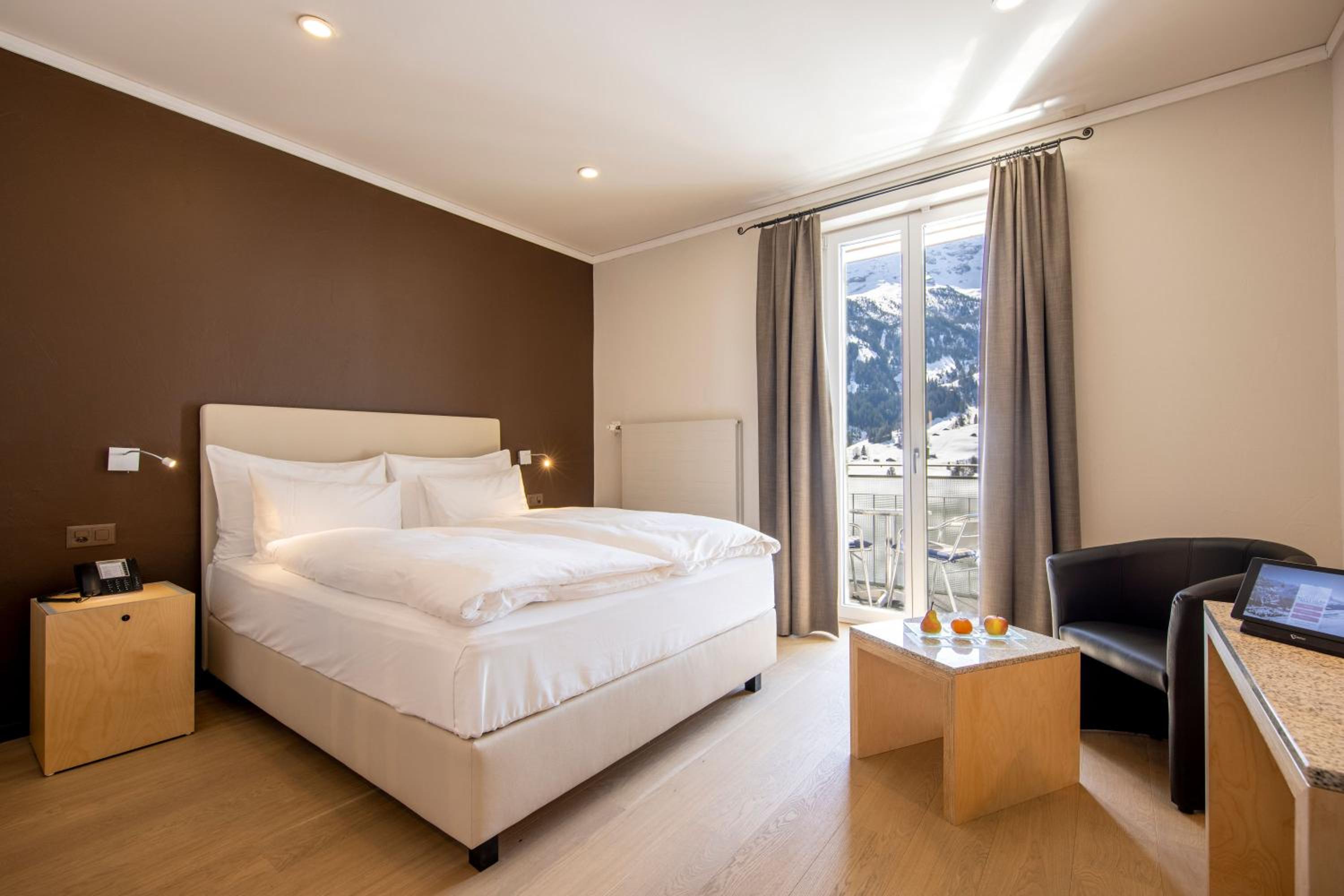 Standard Double Room – Eiger View with A/C photo 1