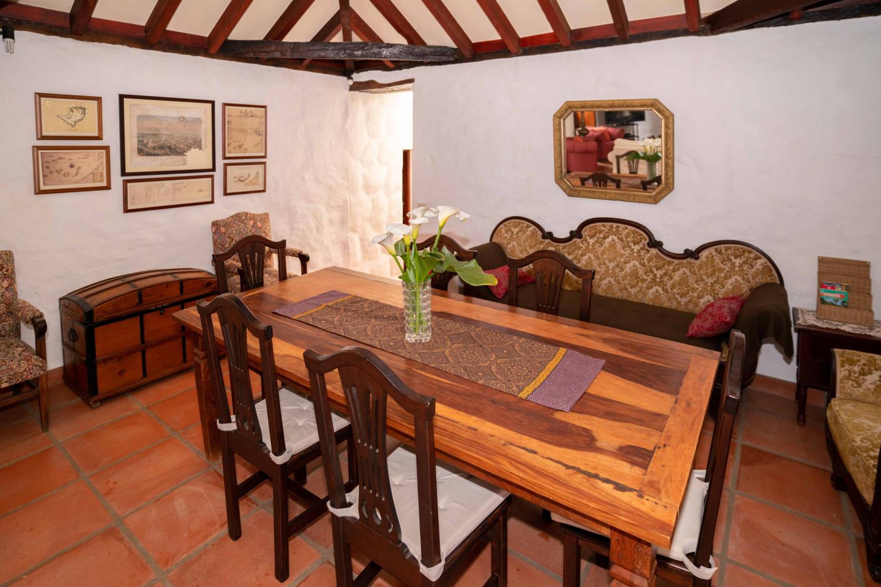 Three-Bedroom Villa photo 2