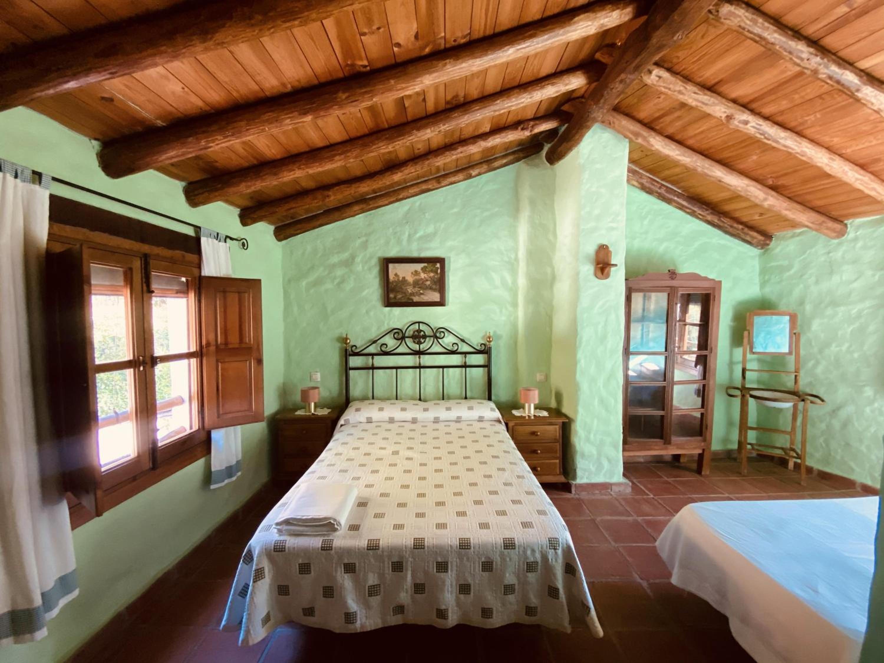 Casa de cuatro habitaciones