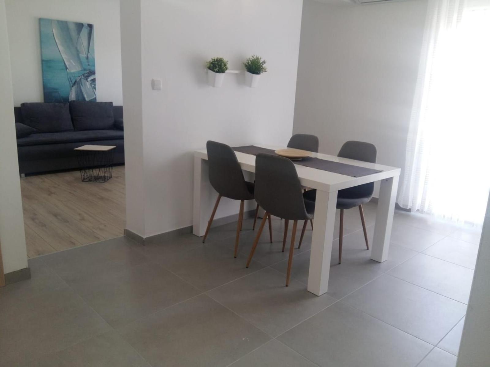 Apartment - Photo 4