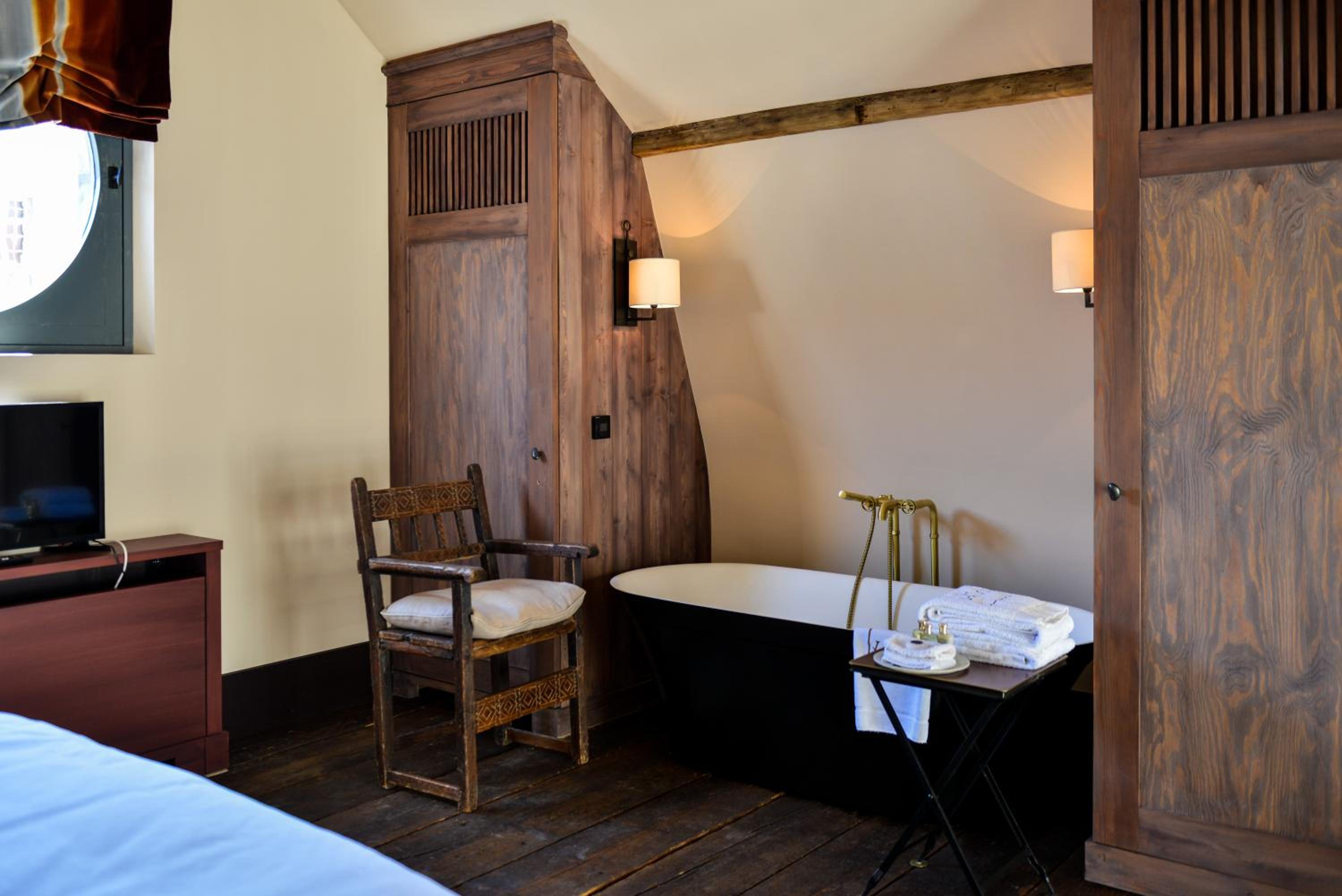 King Suite - Photo 4