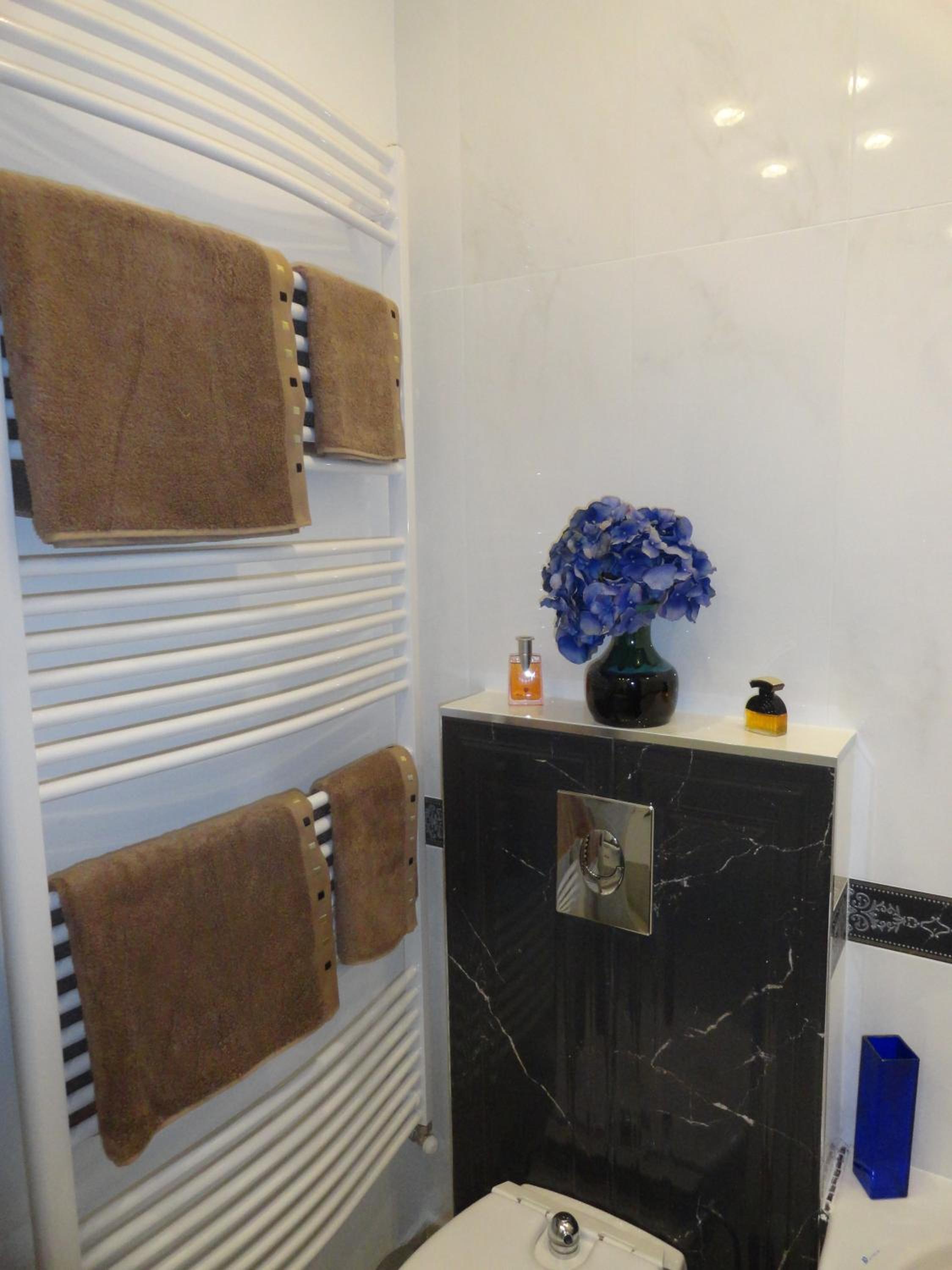 Two-Bedroom Apartment - Photo 61