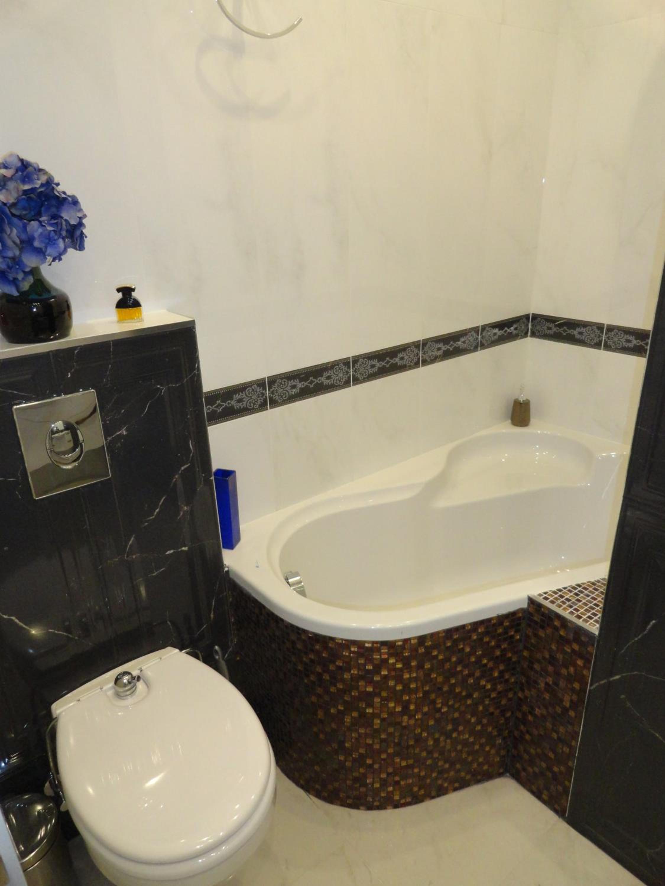 Two-Bedroom Apartment - Photo 7
