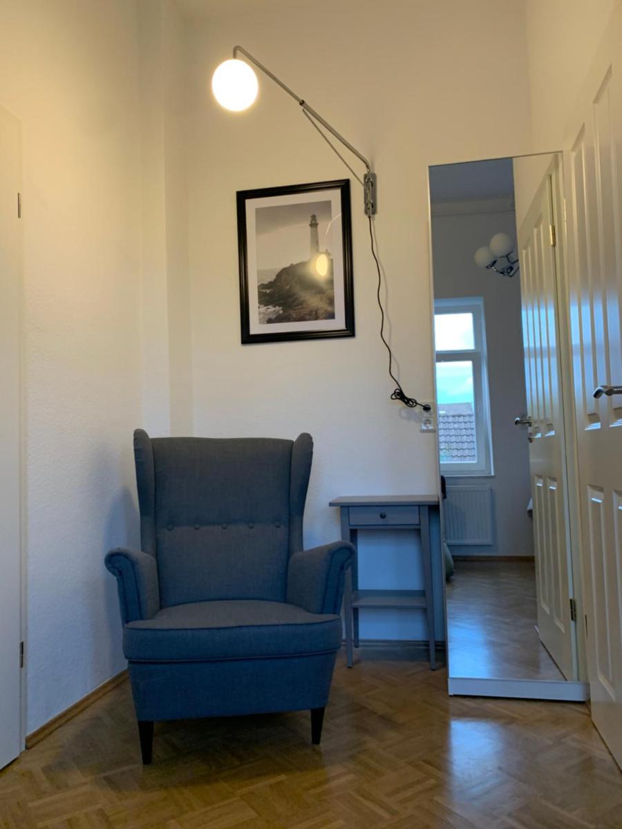 One-Bedroom Apartment - Photo 4