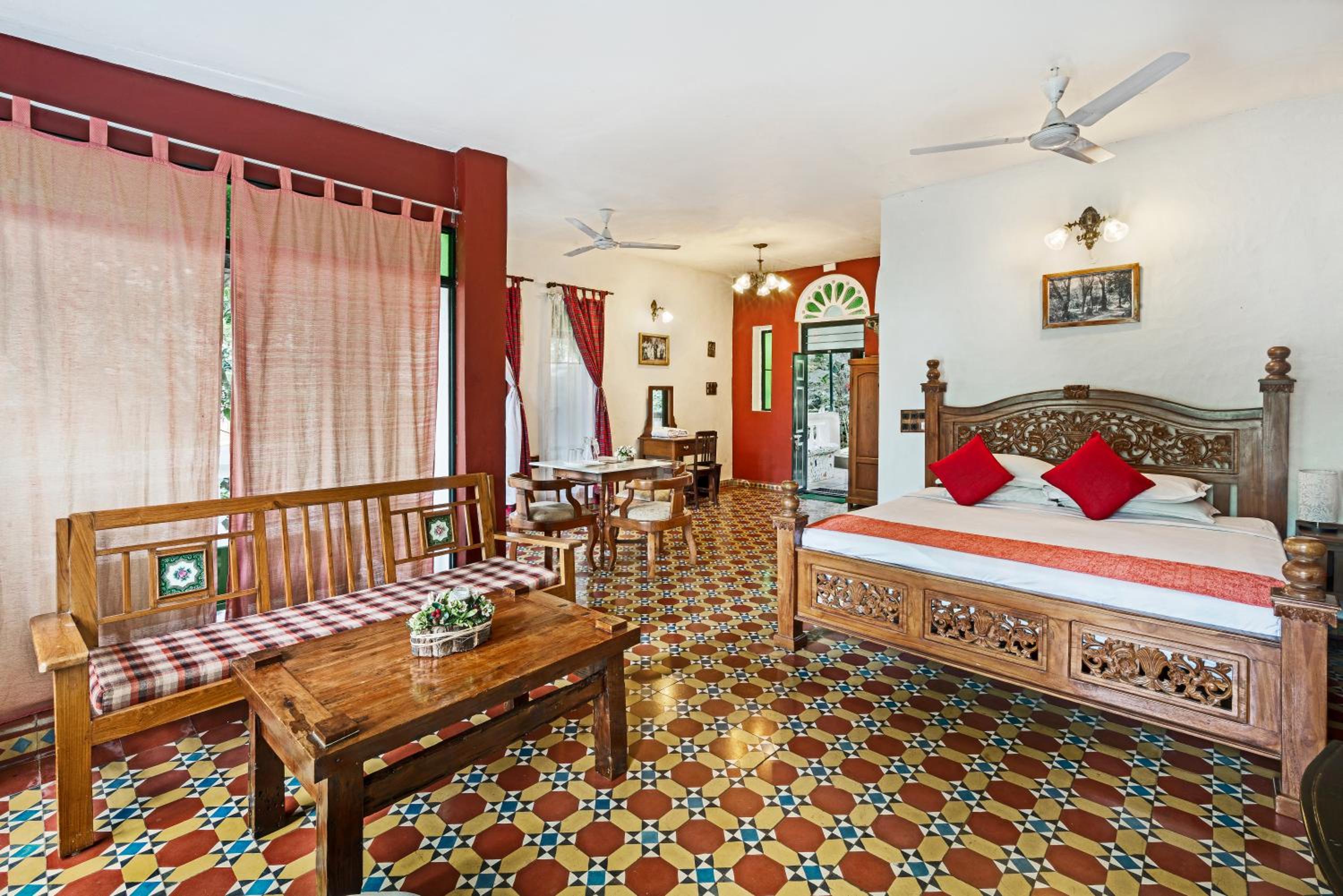 Victorian Suite - Photo 4