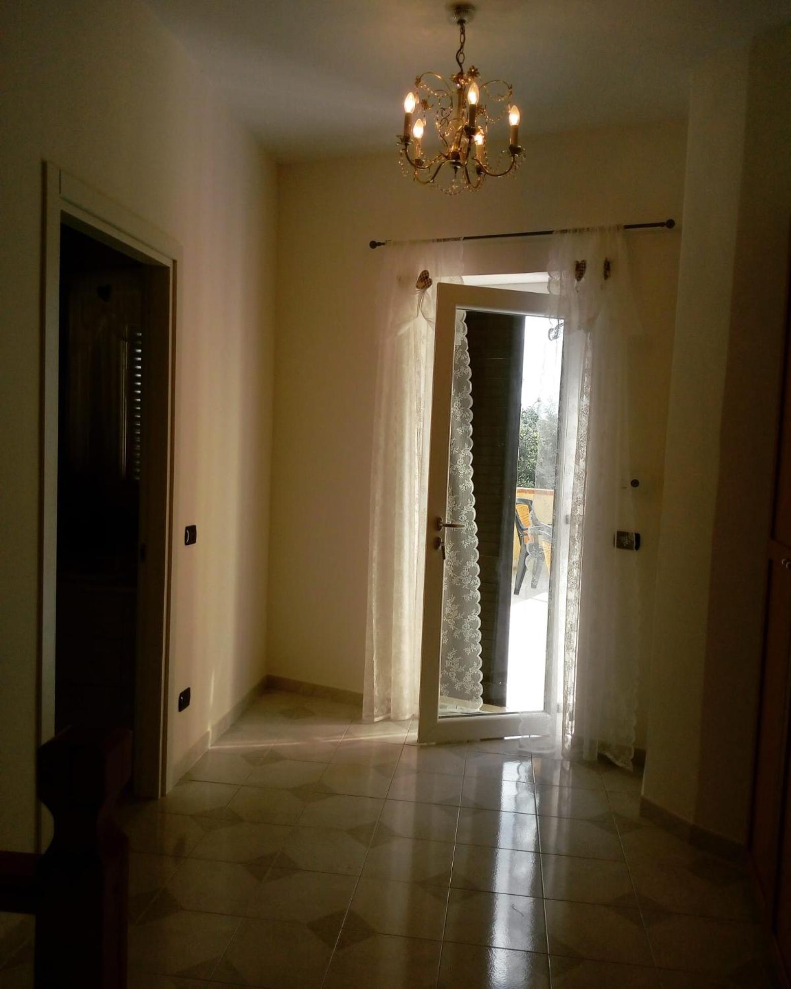 Deluxe Room - Photo 23