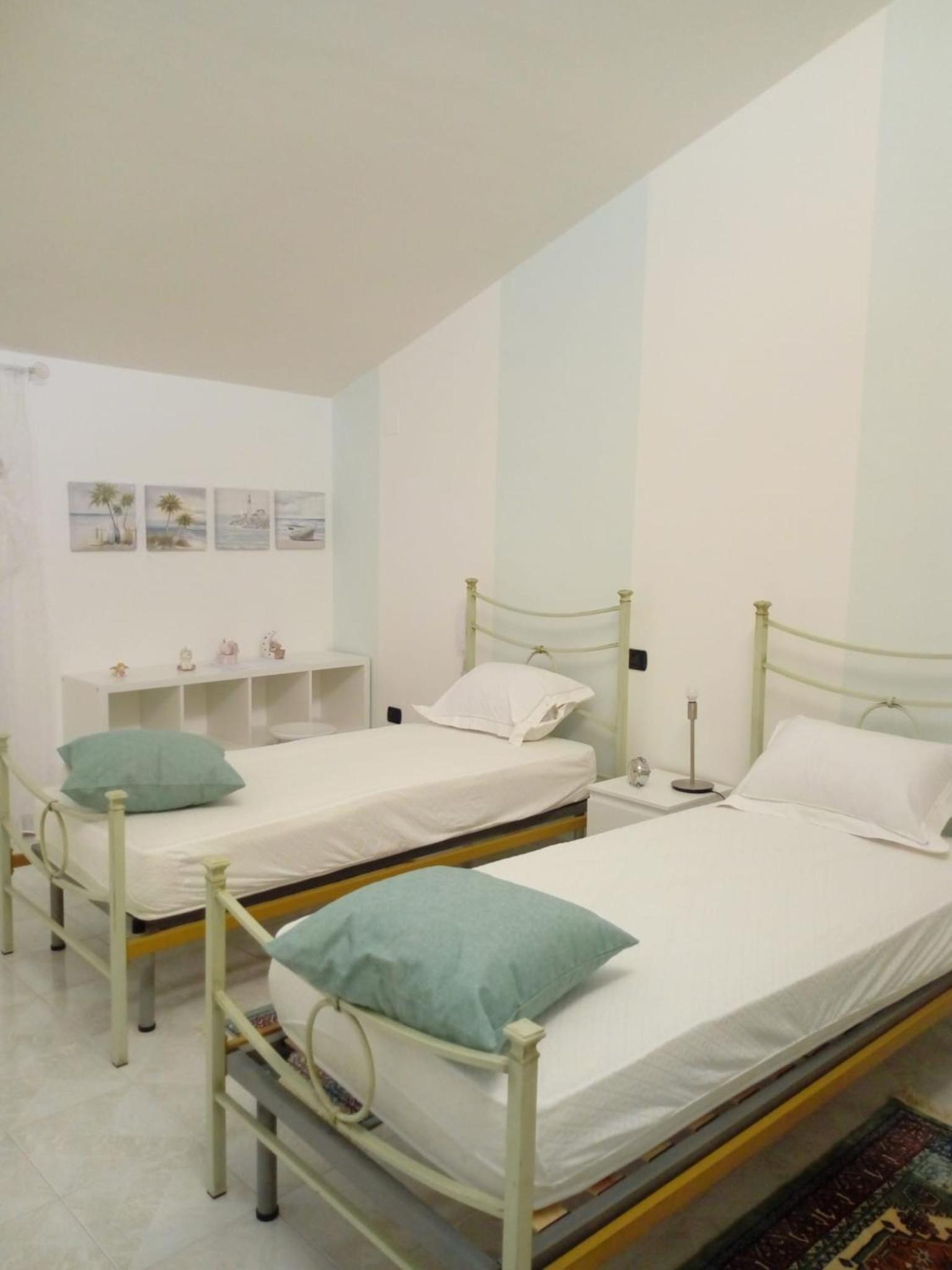 Deluxe Room - Photo 27