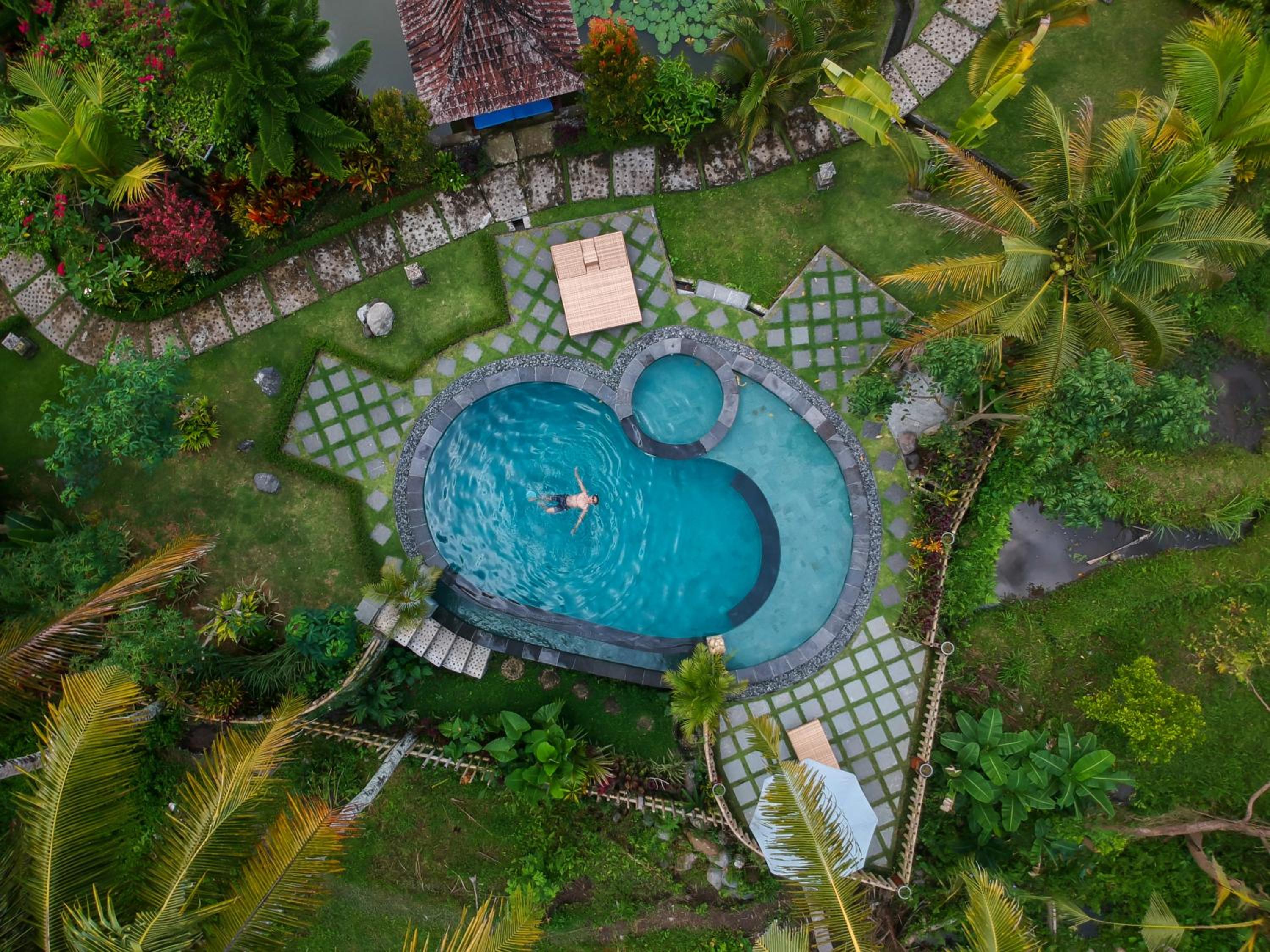 Marble Villa with Garden View photo 2