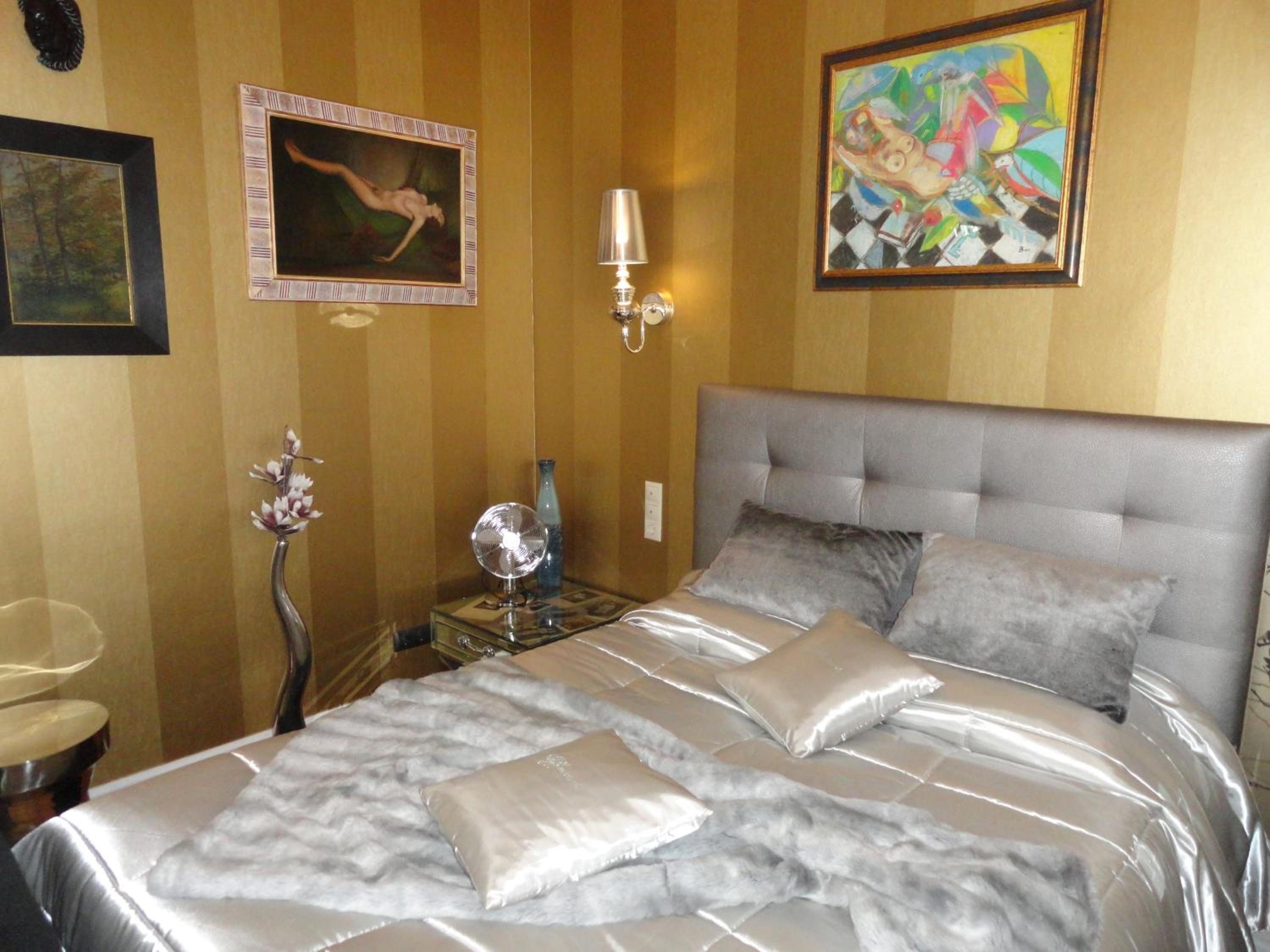Two-Bedroom Apartment - Photo 93