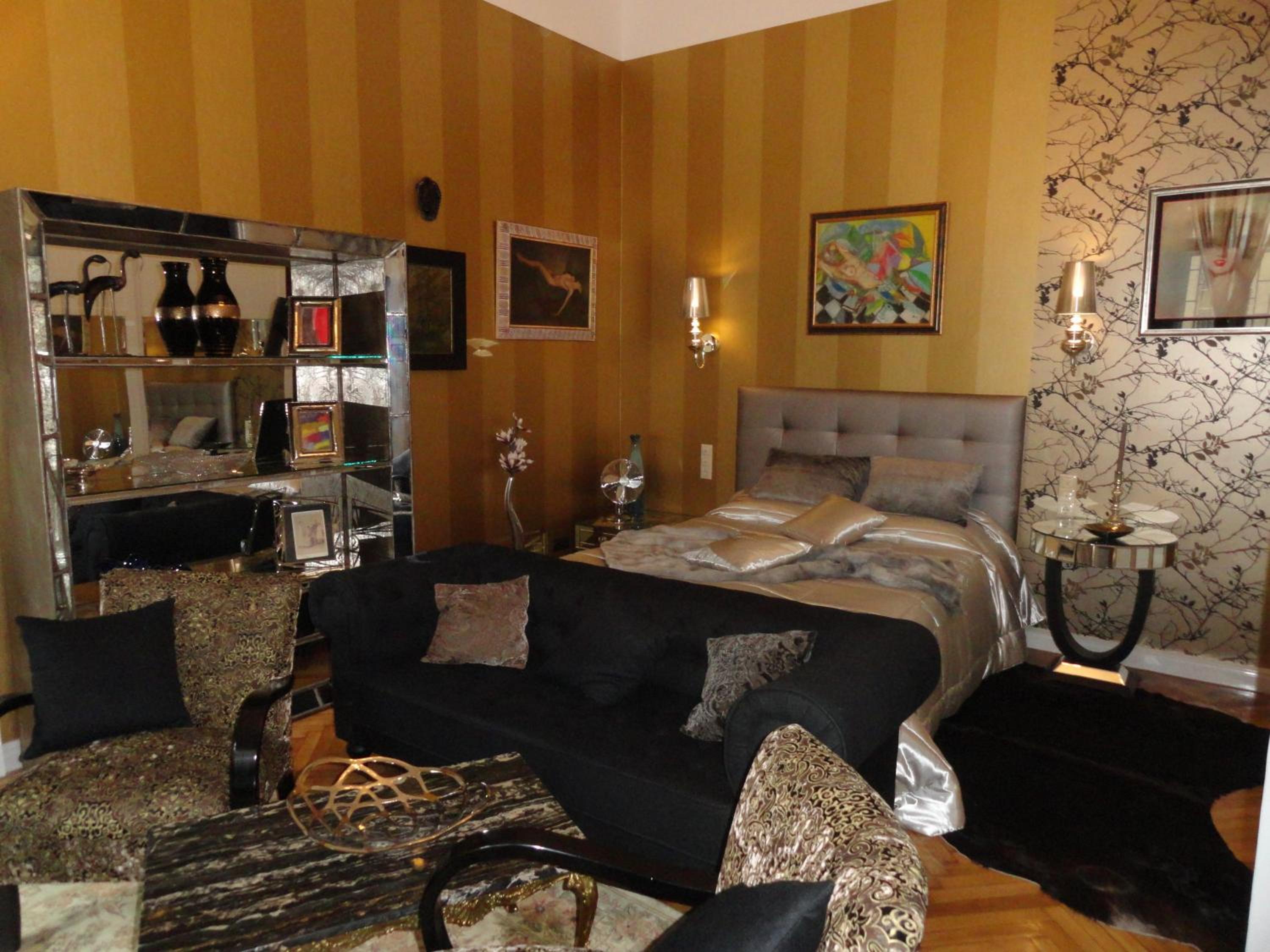 Two-Bedroom Apartment - Photo 45