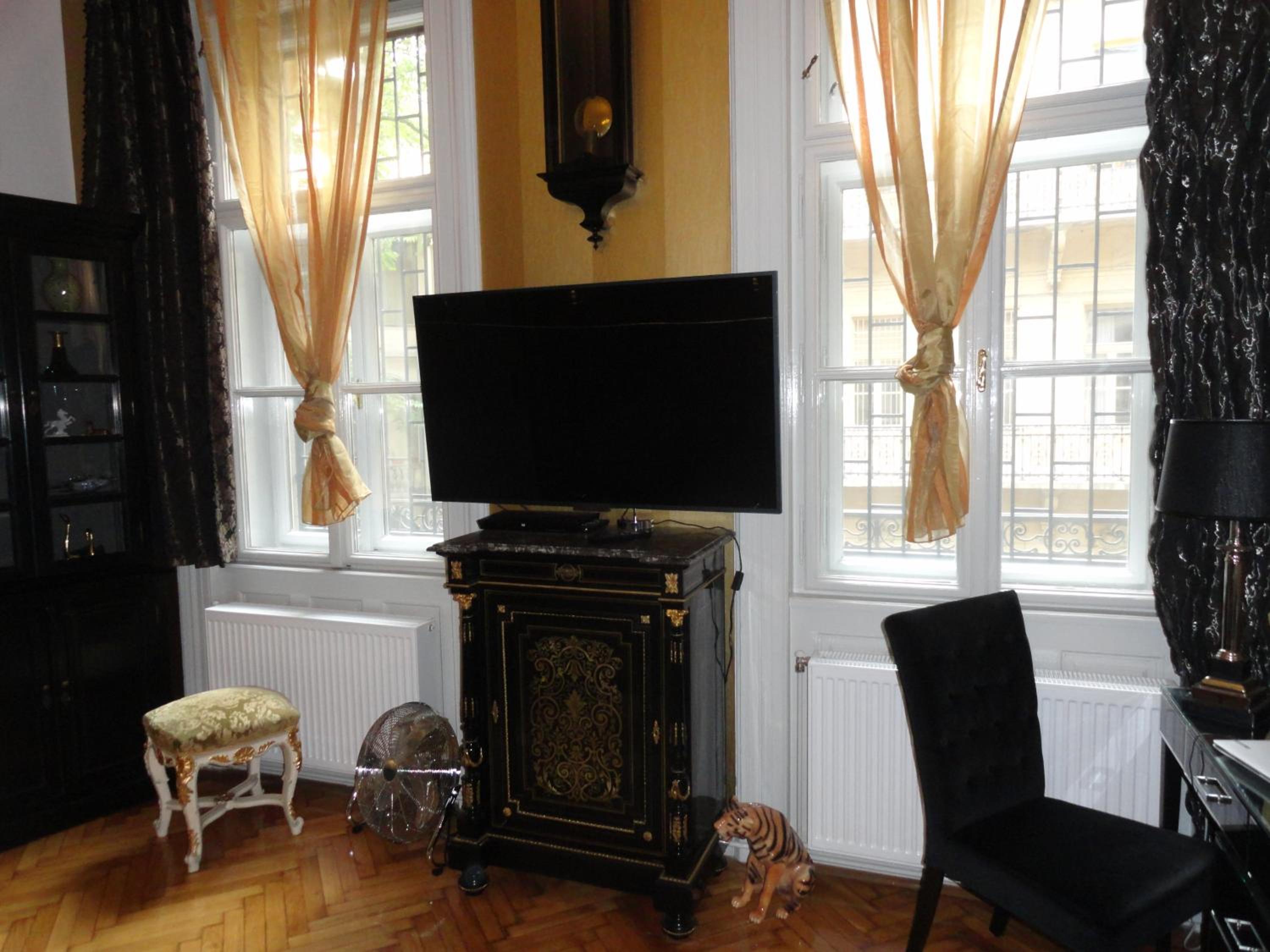 Two-Bedroom Apartment - Photo 100