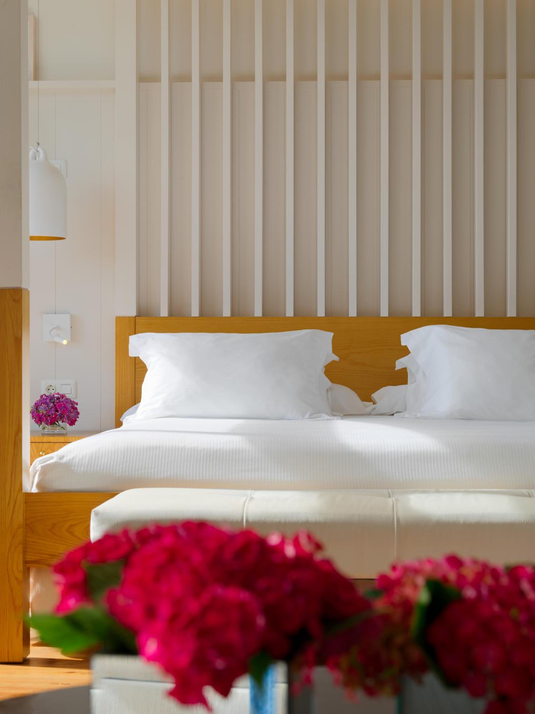 Junior Suite (2 Adults) - Photo 1