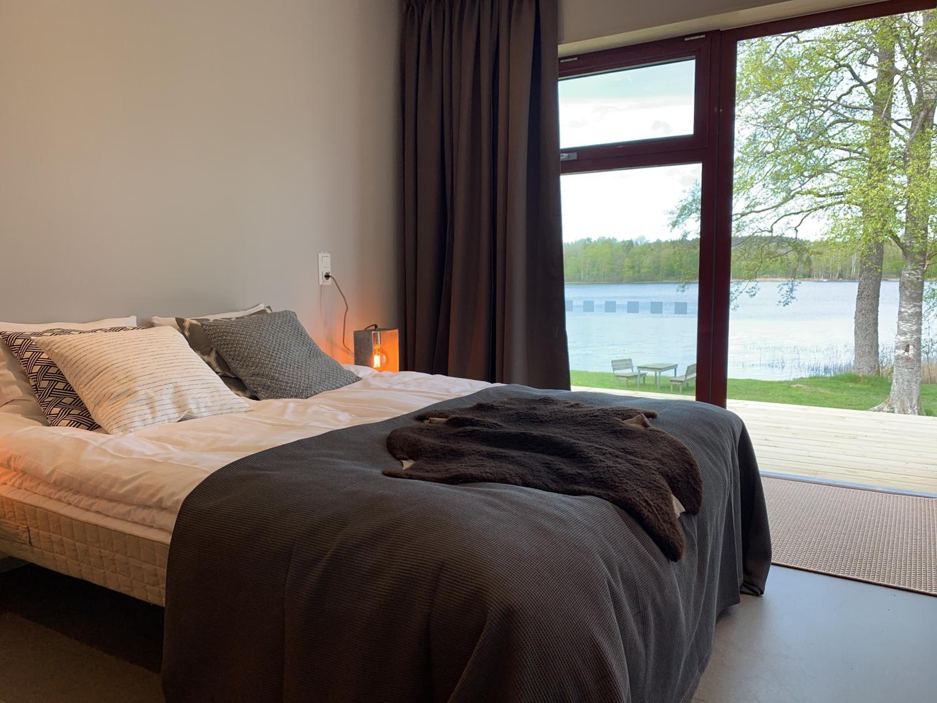 Quadruple Room with Lake View - Photo 1