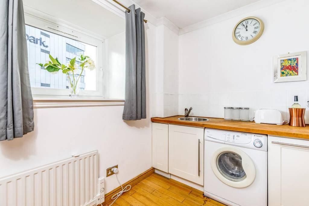 One-Bedroom Apartment - Photo 4