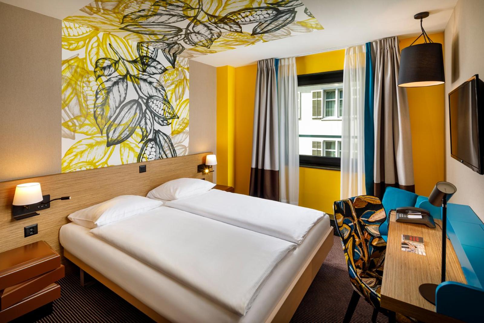 Standard Double or Twin Room photo 2