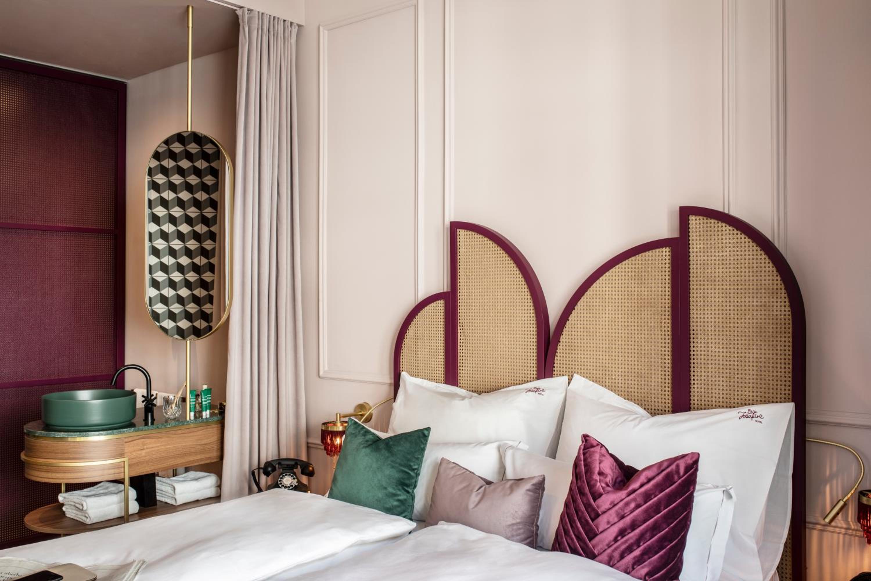Deluxe Zimmer mit Queensize Bett – Josefine Historique