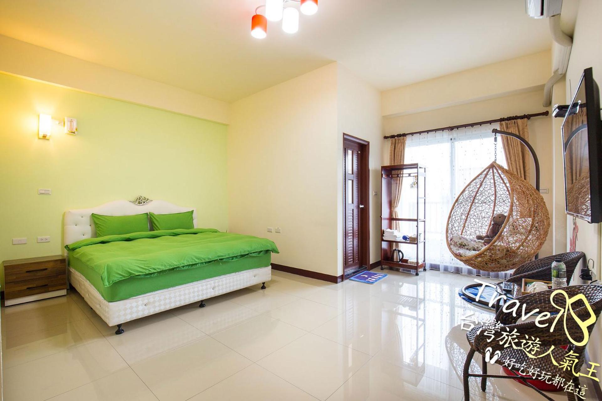 Queen Room with Balcony photo 1