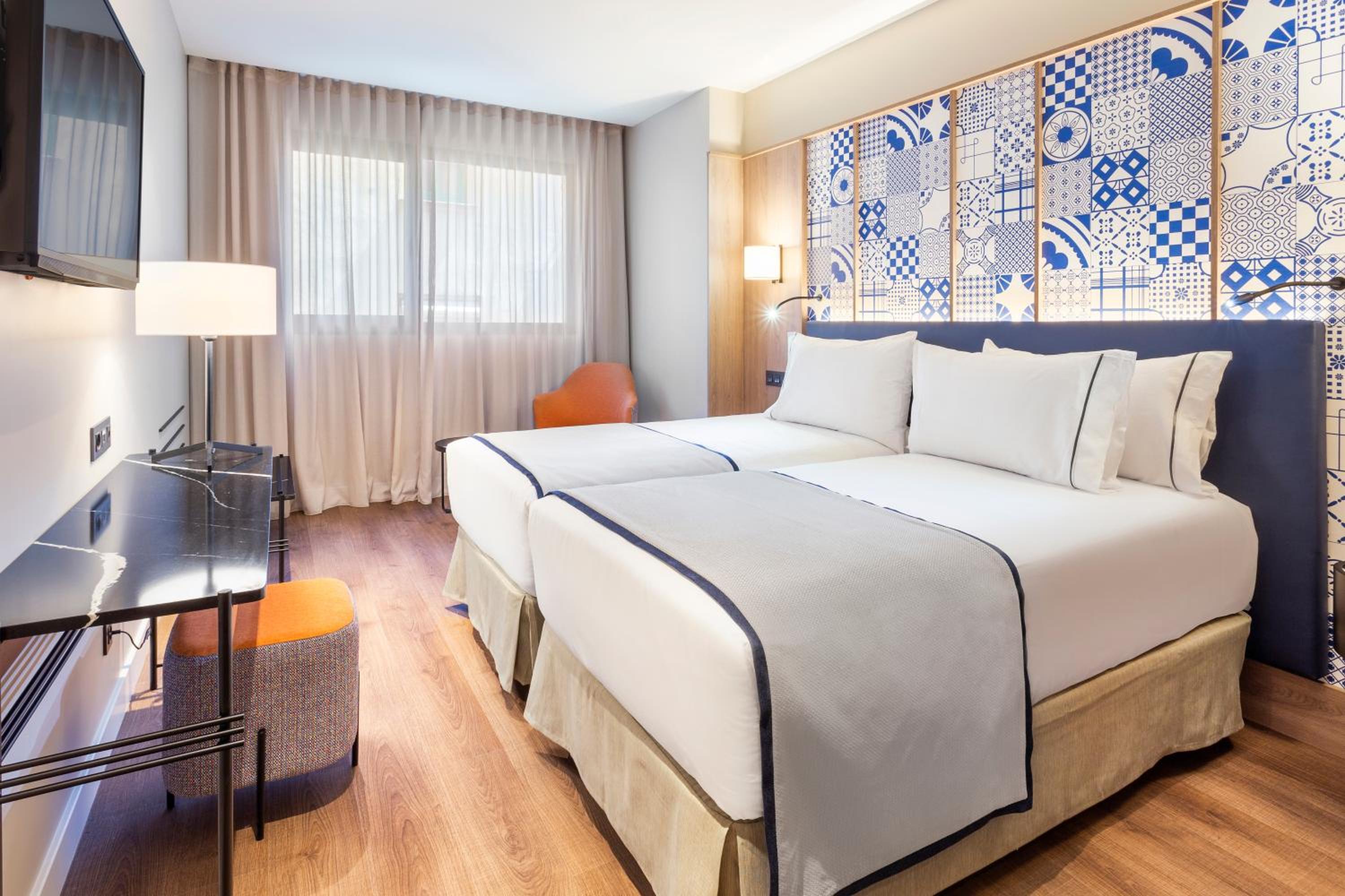 Double/Twin Room - Photo 8