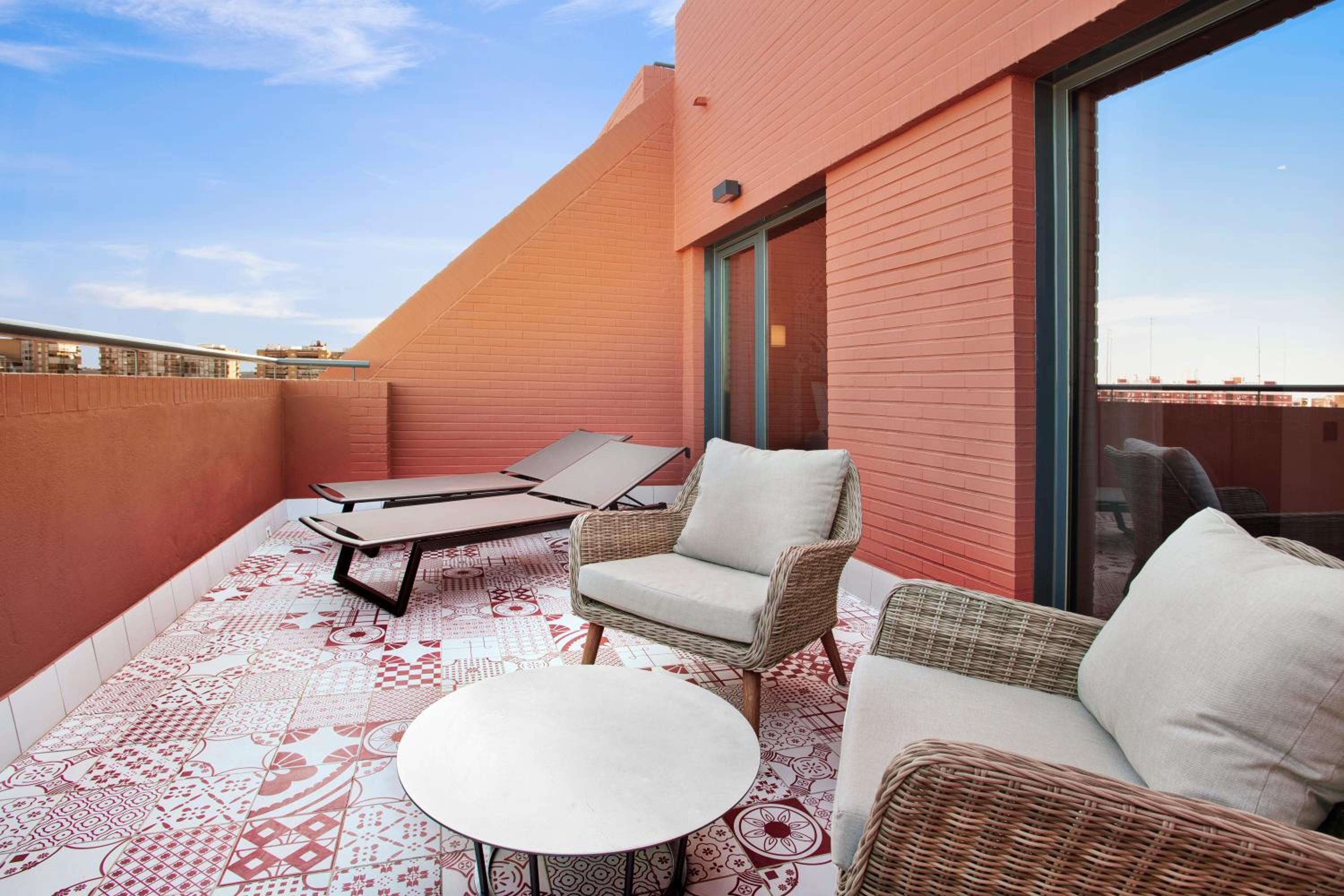 Junior Suite with Terrace - Photo 6