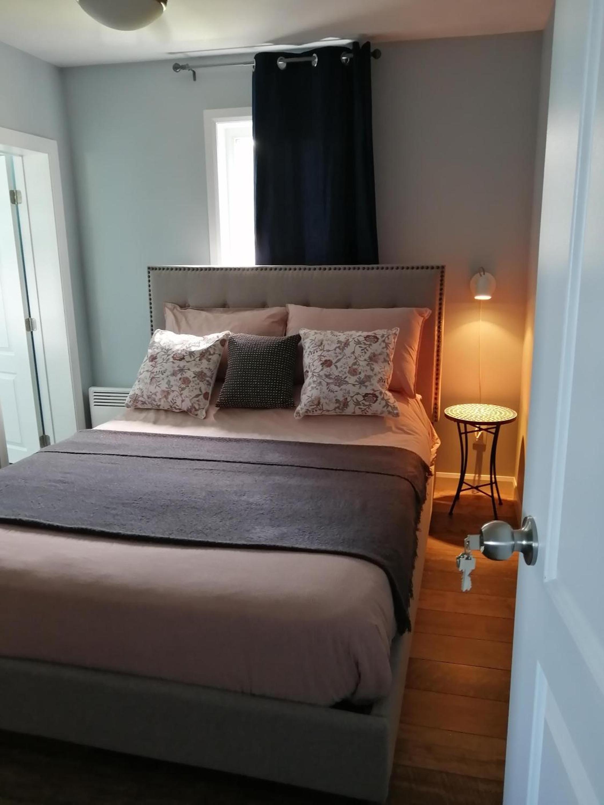 Queen Room photo 1